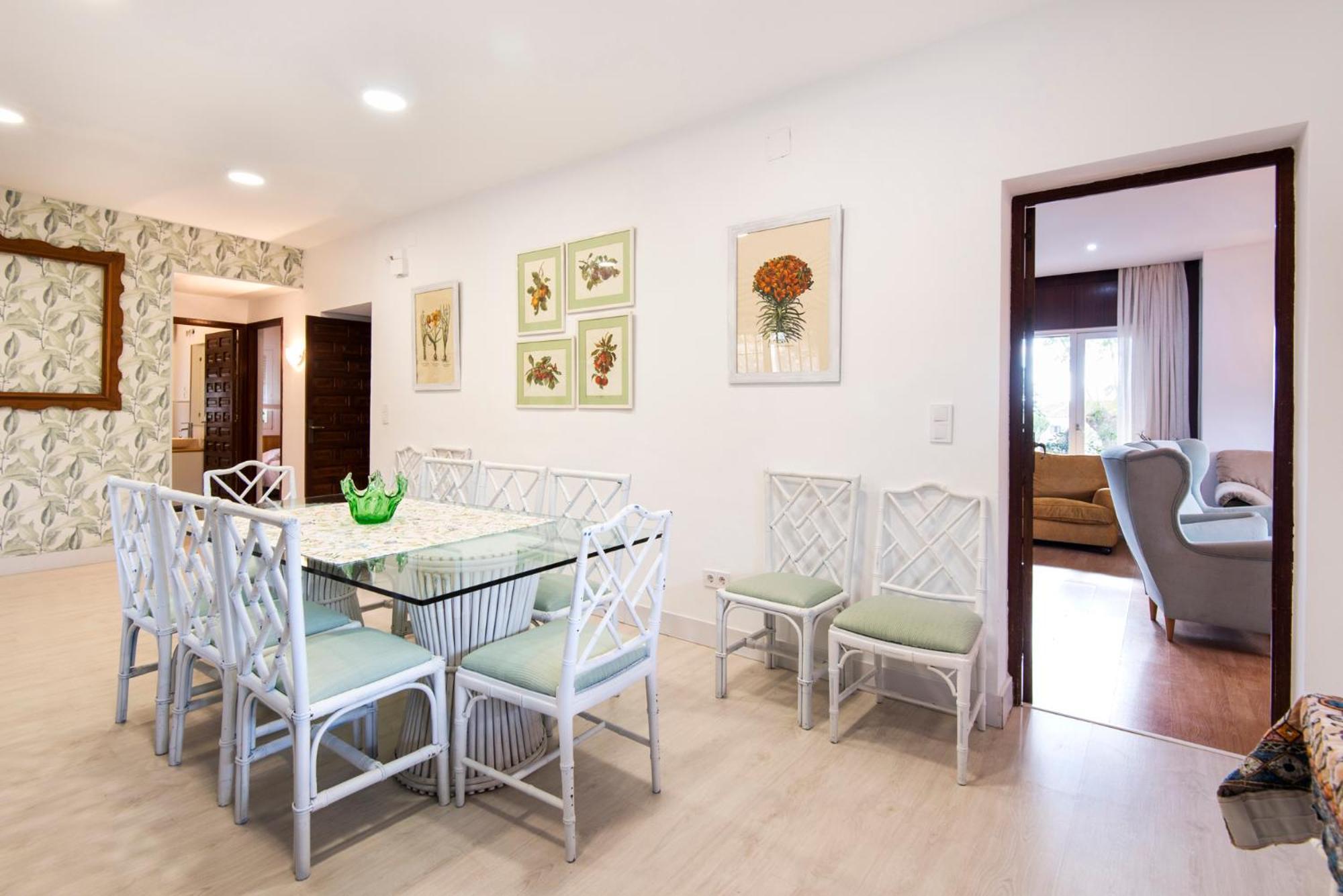 Ferienhaus Queen Of The Ocean Villa: Stately Style House With Pool *