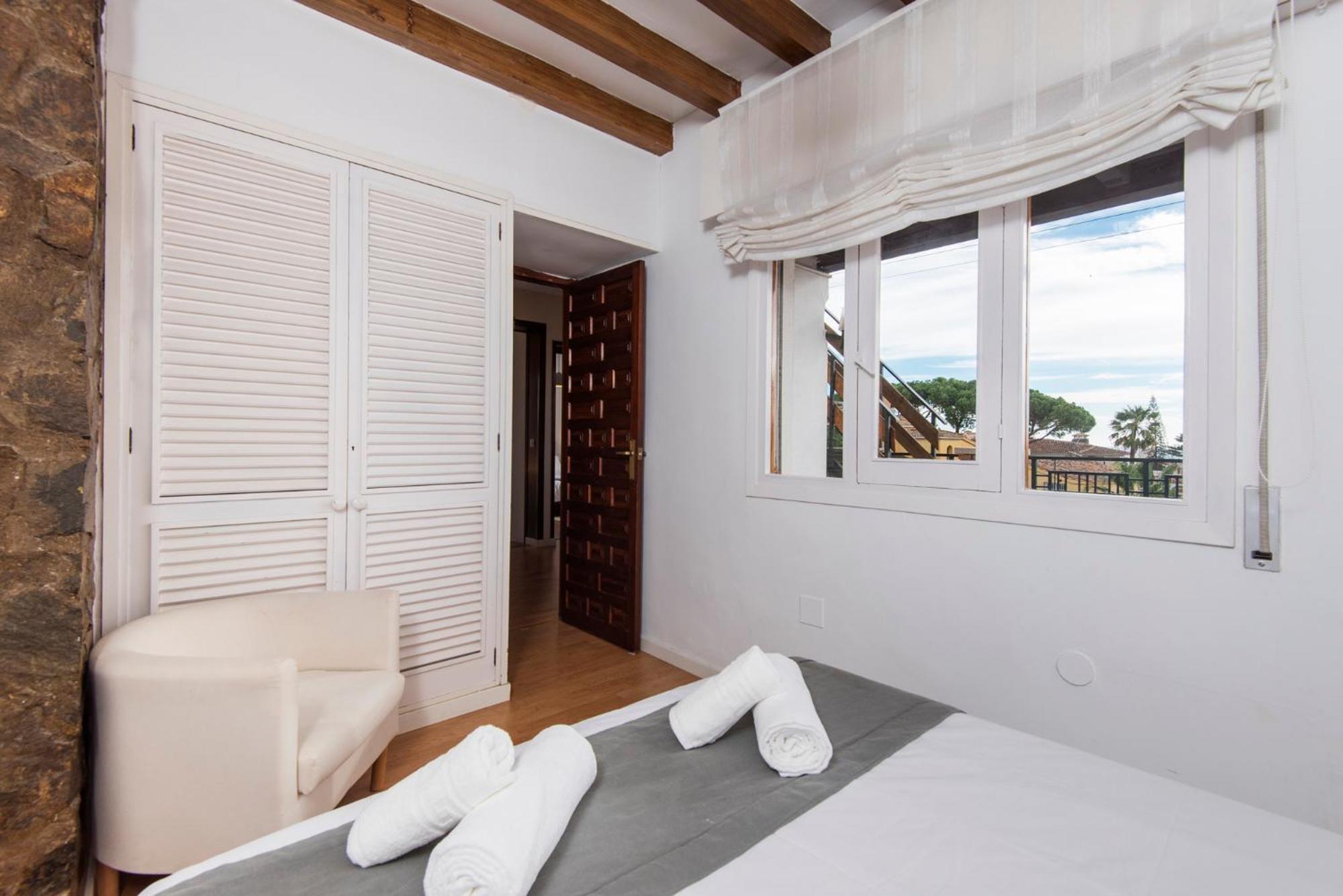 Queen Of The Ocean Villa: Stately Style House With Pool *