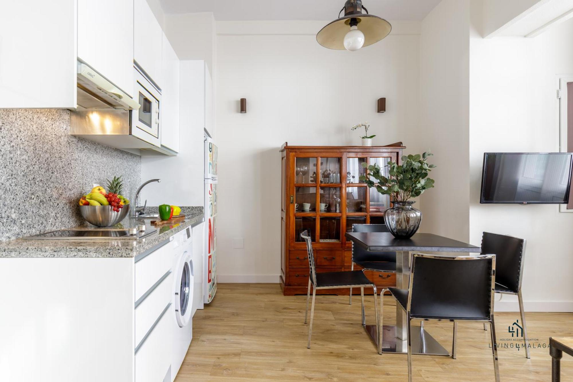 Apartment Living4malaga Charming Twin