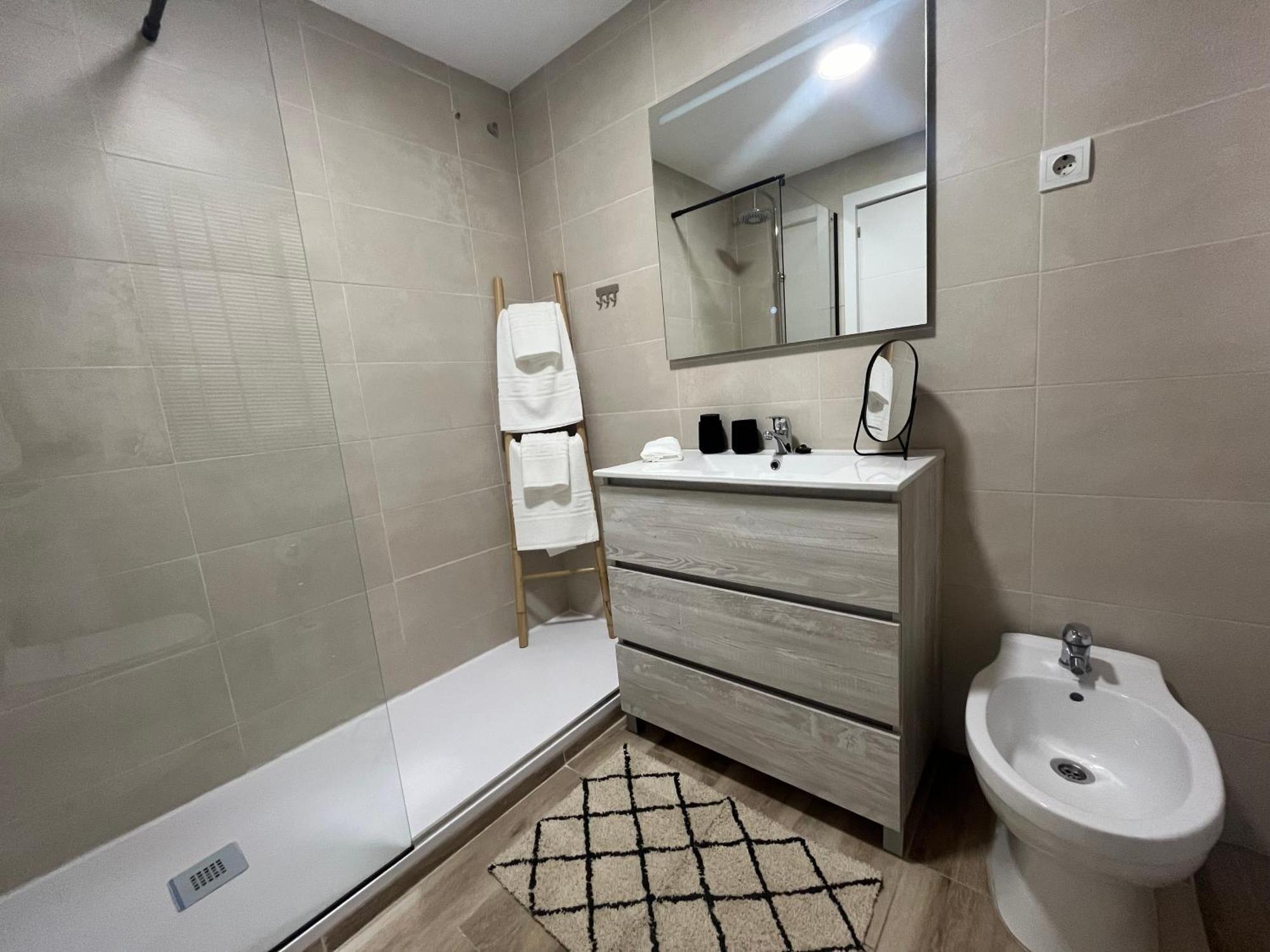 Rent4 Huelin Apartment *