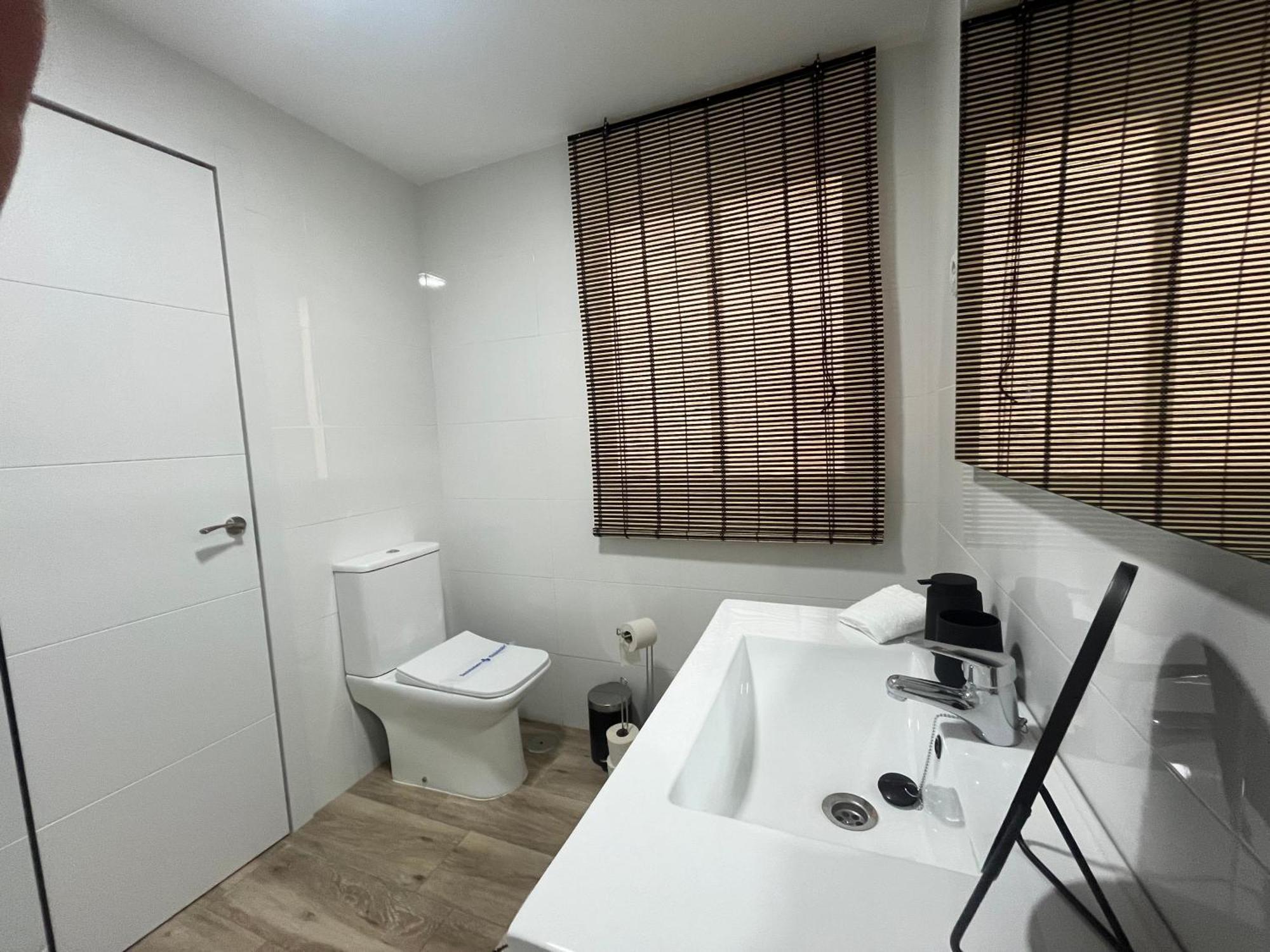 Rent4 Huelin Apartment