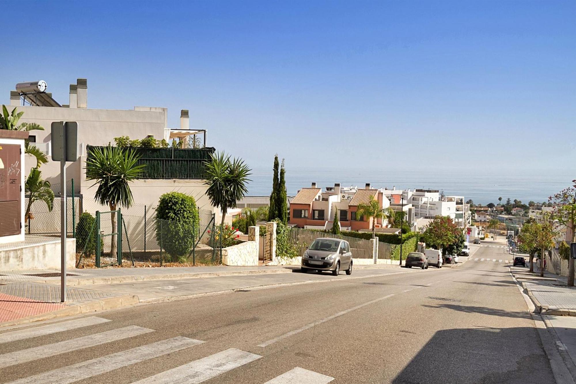 Del Parque Flats - Golf & Terrace Apartment *