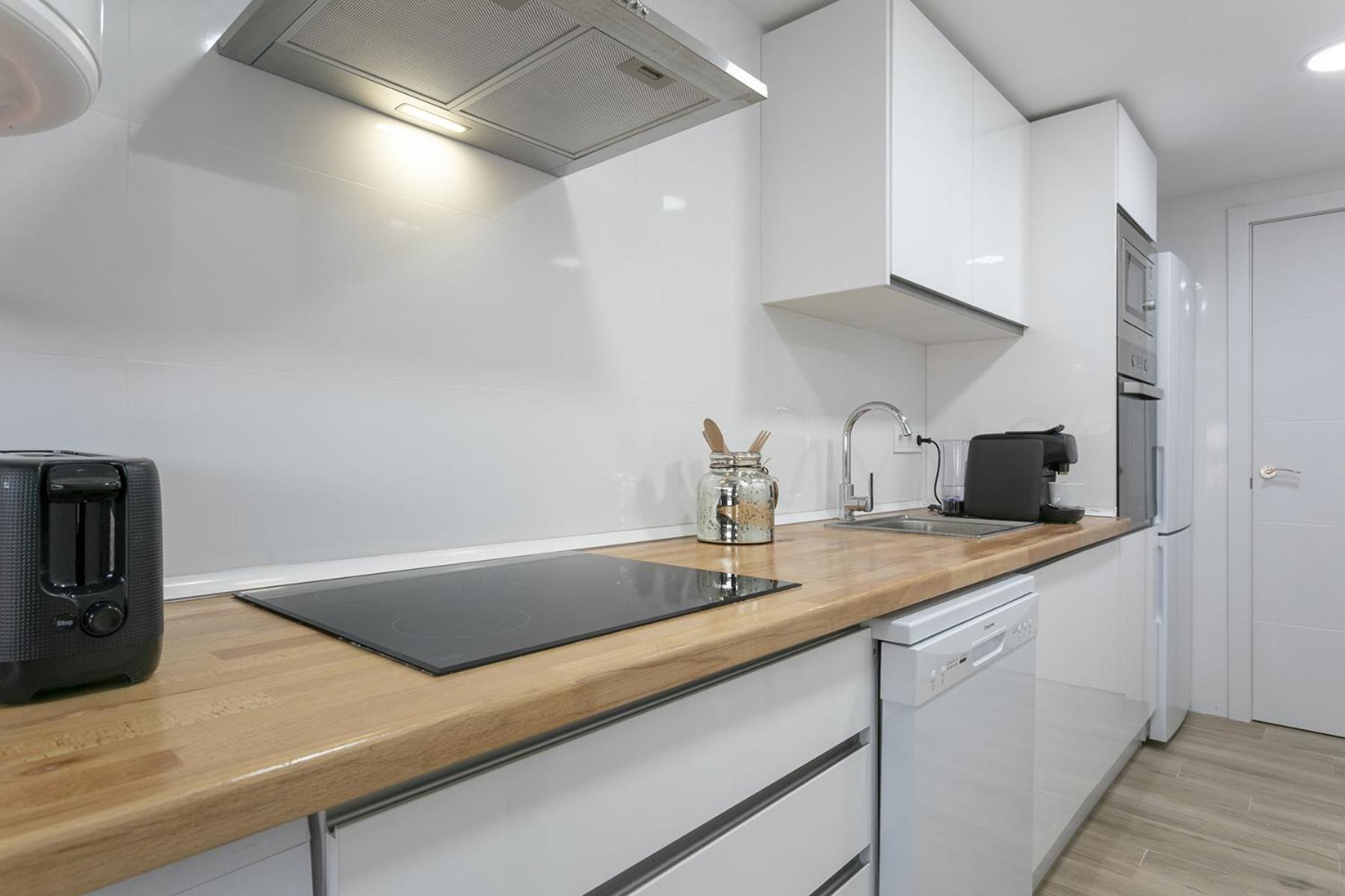 -malagasunapts-central &quite Apartment *