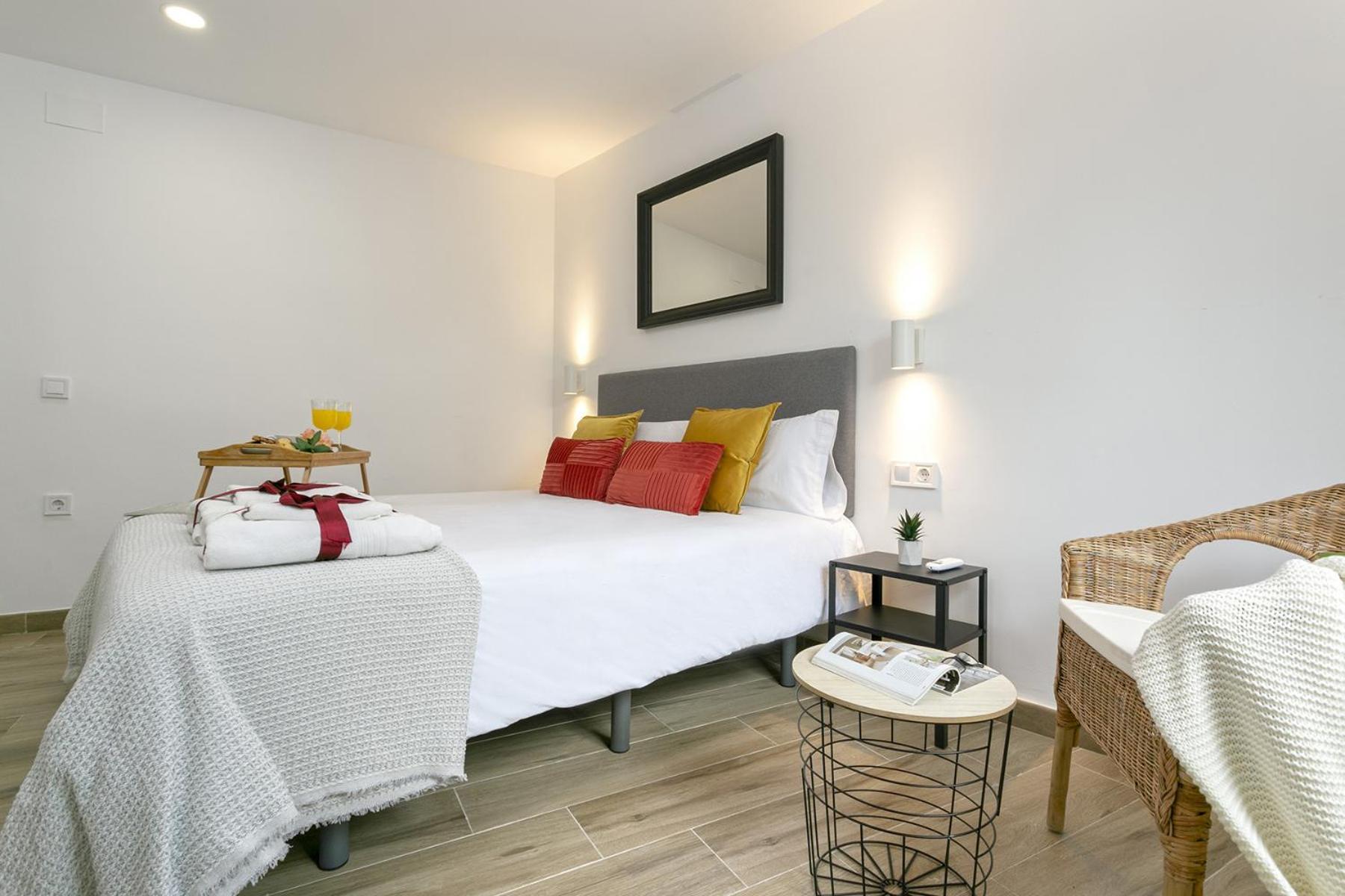 -malagasunapts-central &quite Apartment Malaga