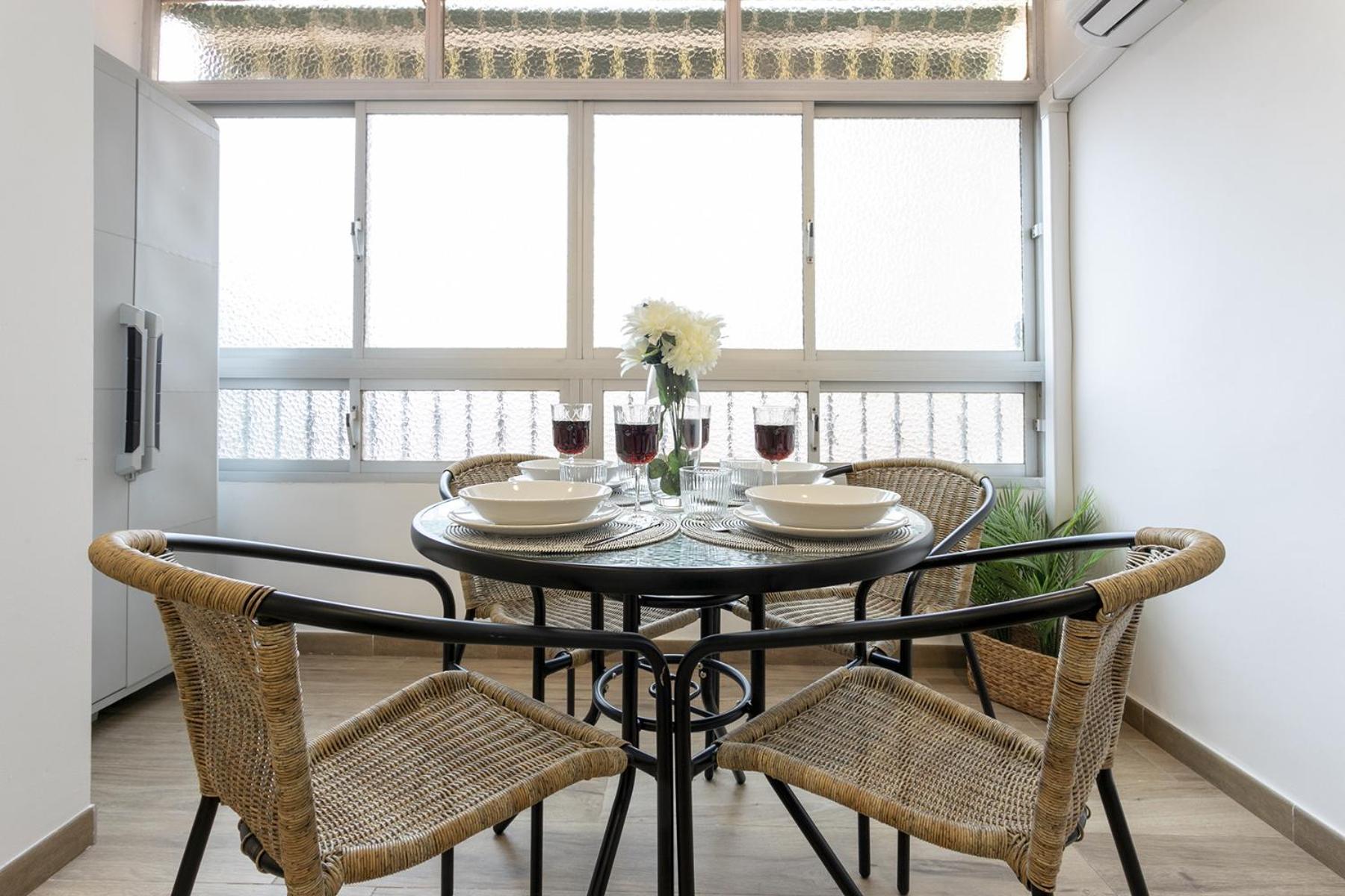 -malagasunapts-central &quite Apartment Malaga
