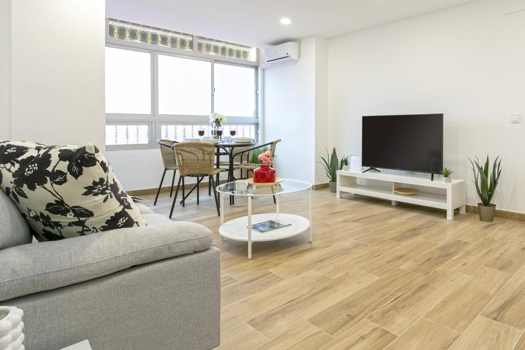 Apartment -malagasunapts-central &quite Malaga