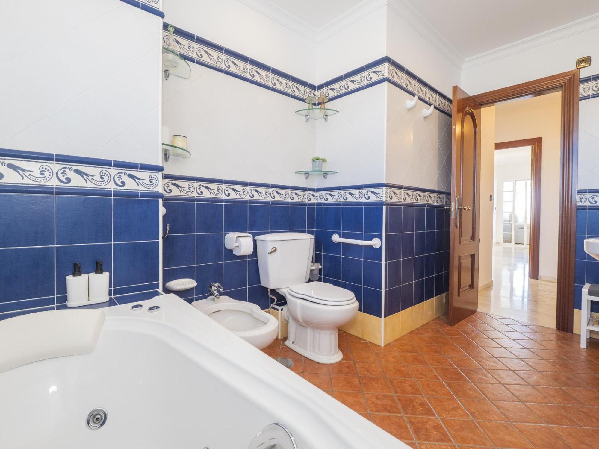 Apartment Cubo's Seaview Port & Free Parking