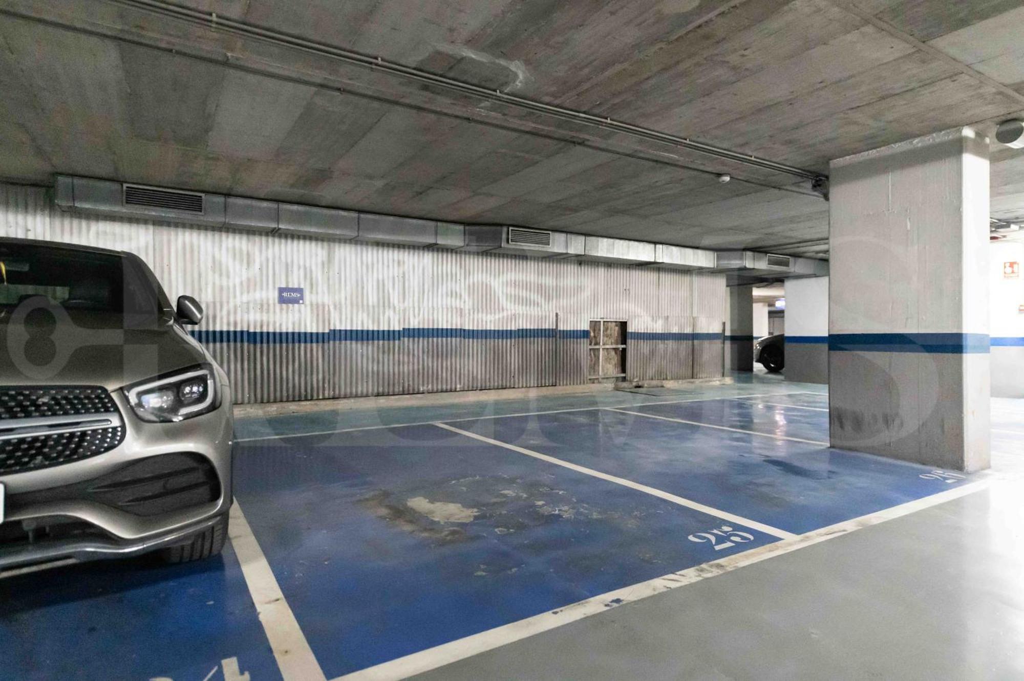 Apartment Luxurious In Center With Parking By Rems *