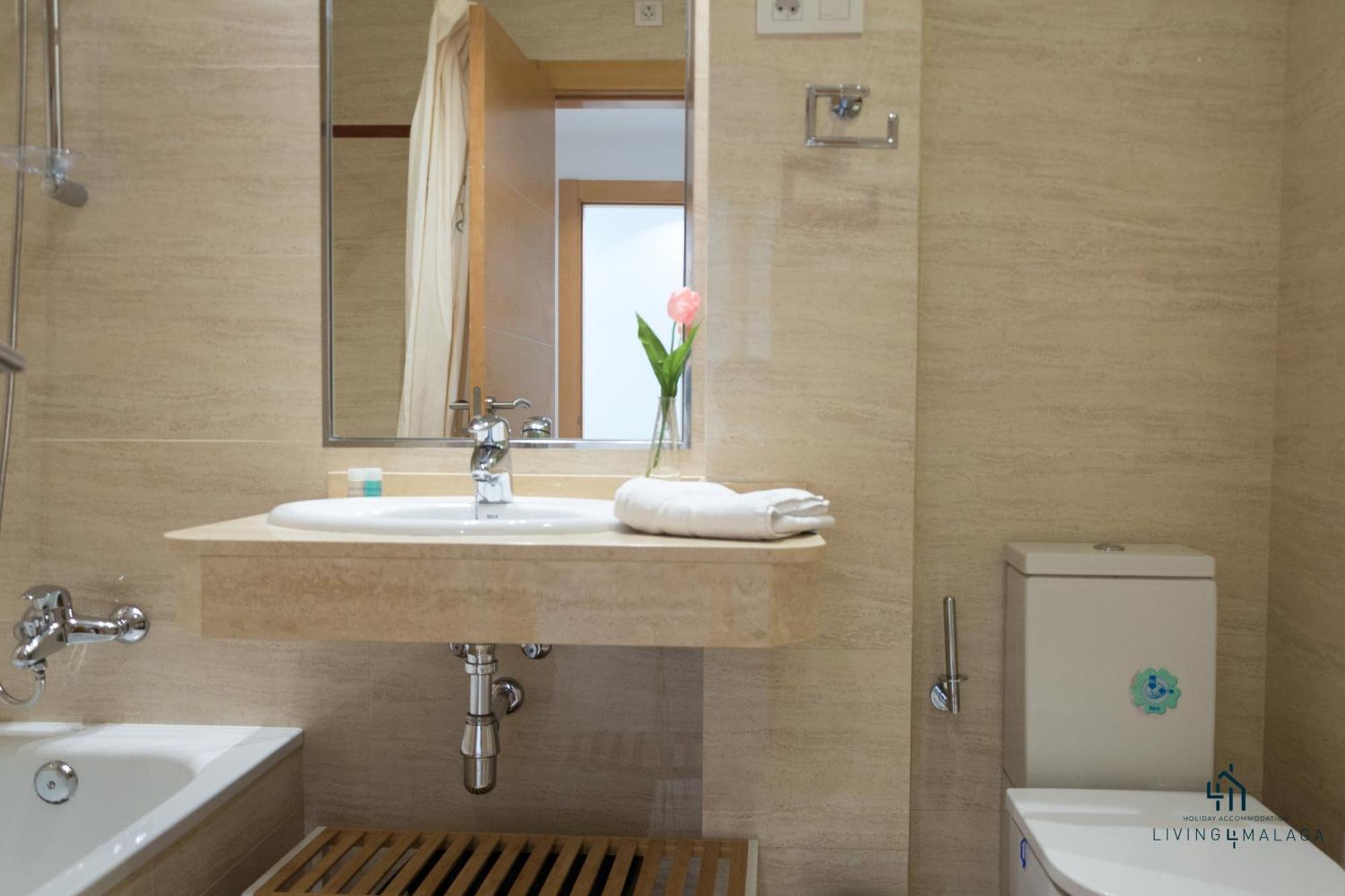 Apartment Living4malaga Blue Bay Malaga