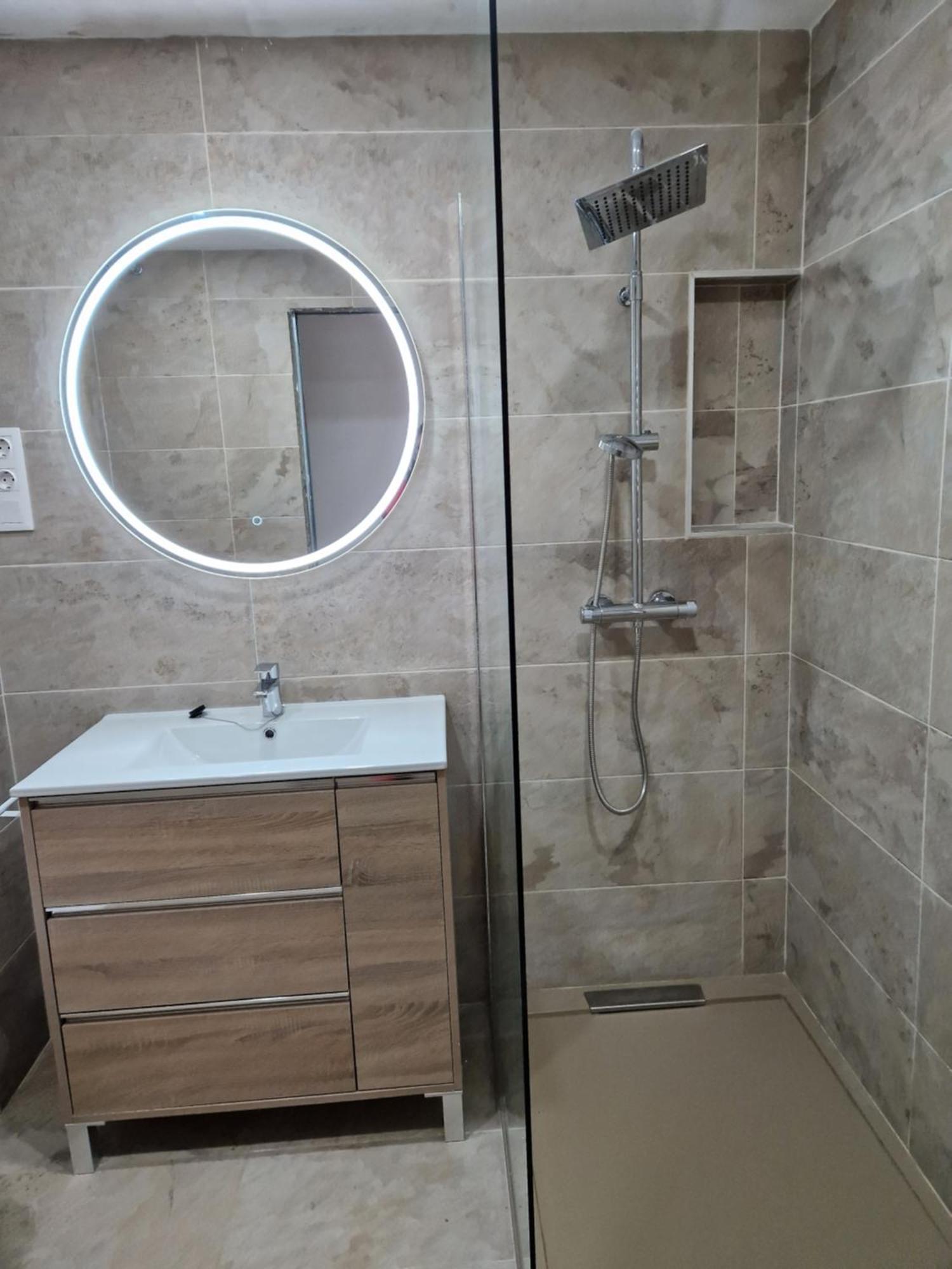 Apartment Piso 110m² En El Palo Con Parking Cerca De La Playa
