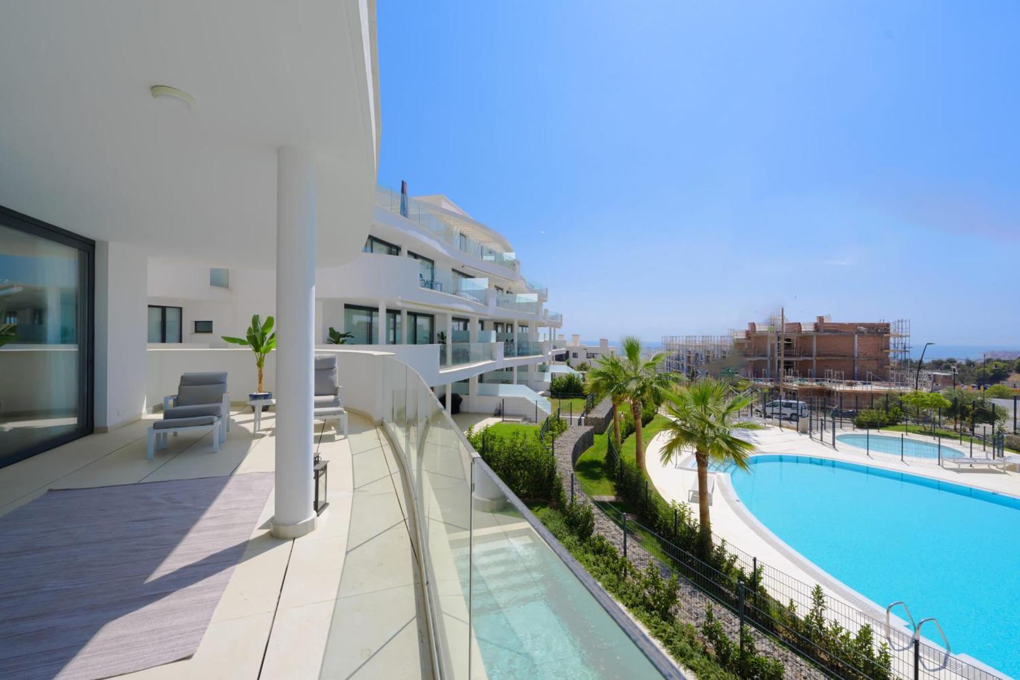 Amazing 3 Bedroom With Seaviews In Higueron Apartment *
