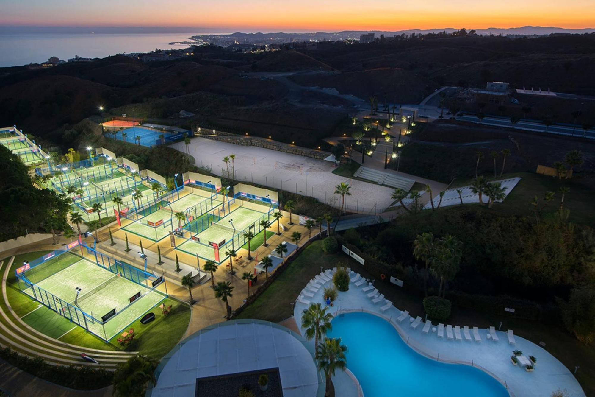Apartment Amazing 3 Bedroom With Seaviews In Higueron Malaga