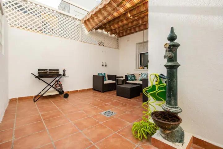 Apartment Precioso Con Patio Malaga