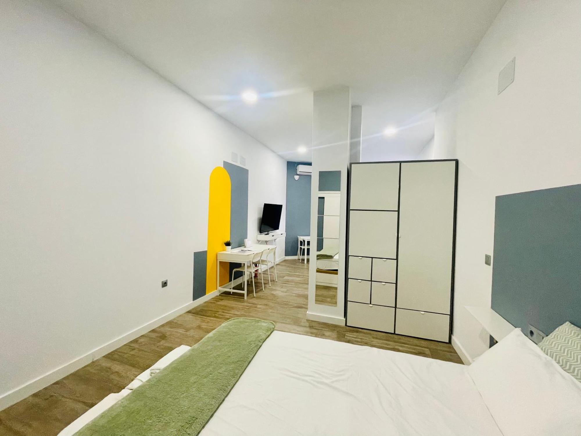 Moderno Y Bien Situado P8 * Malaga