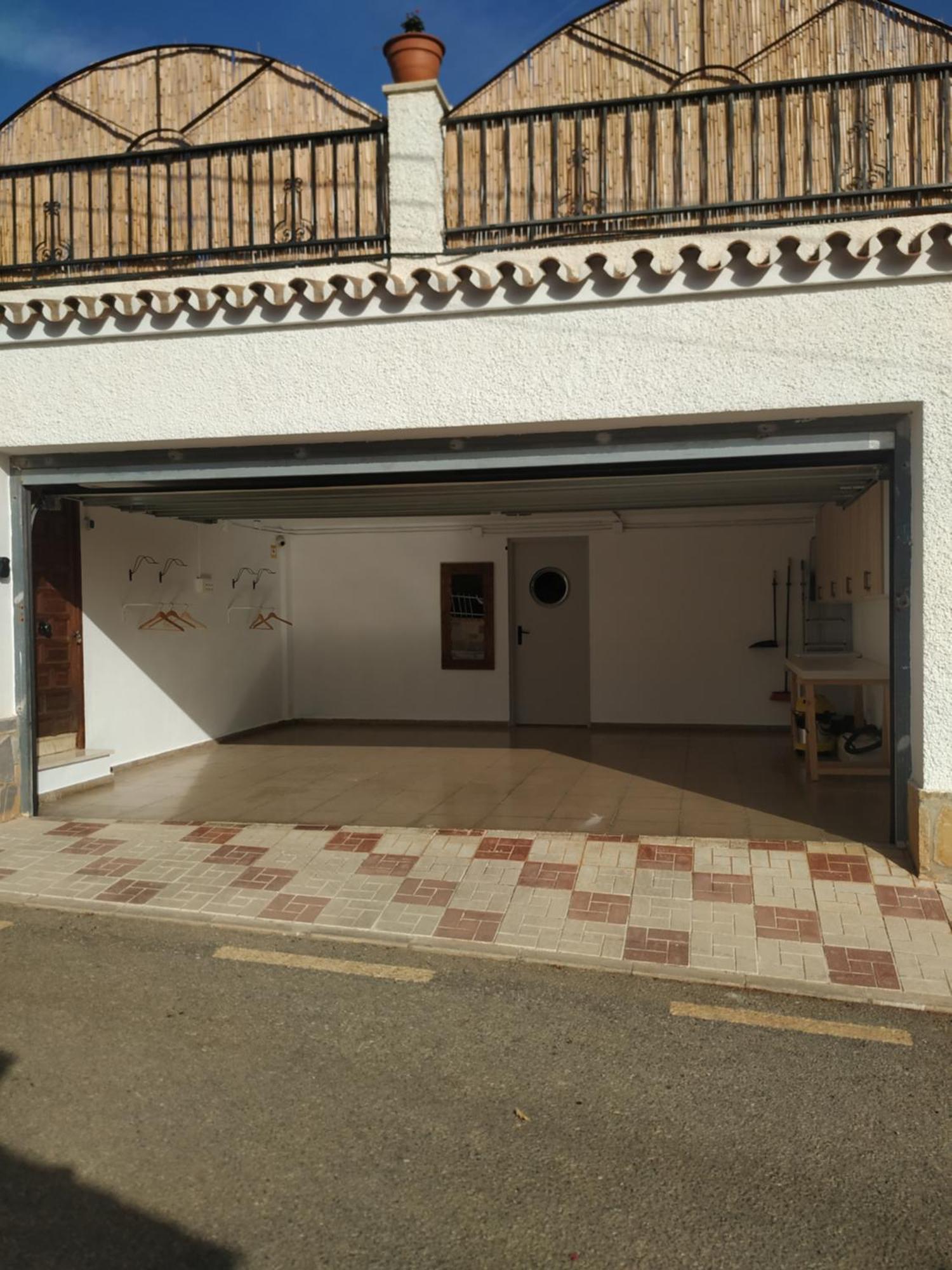 Pit Stop Apartment