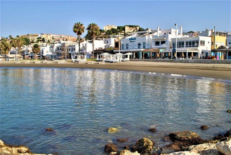 Apartment Pedregalejo Playa, Piscina Y Parking *