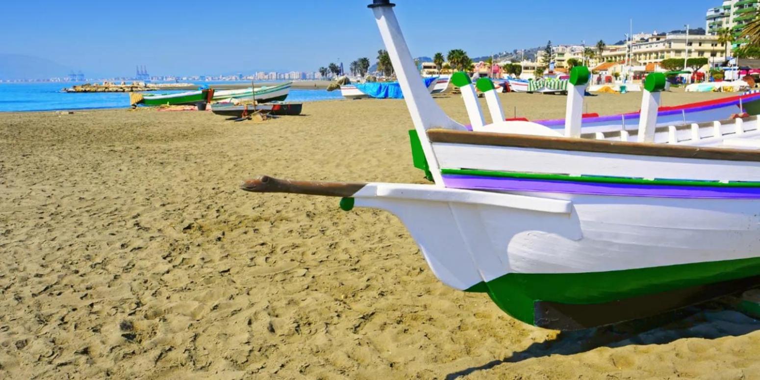 Pedregalejo Playa, Piscina Y Parking * Malaga