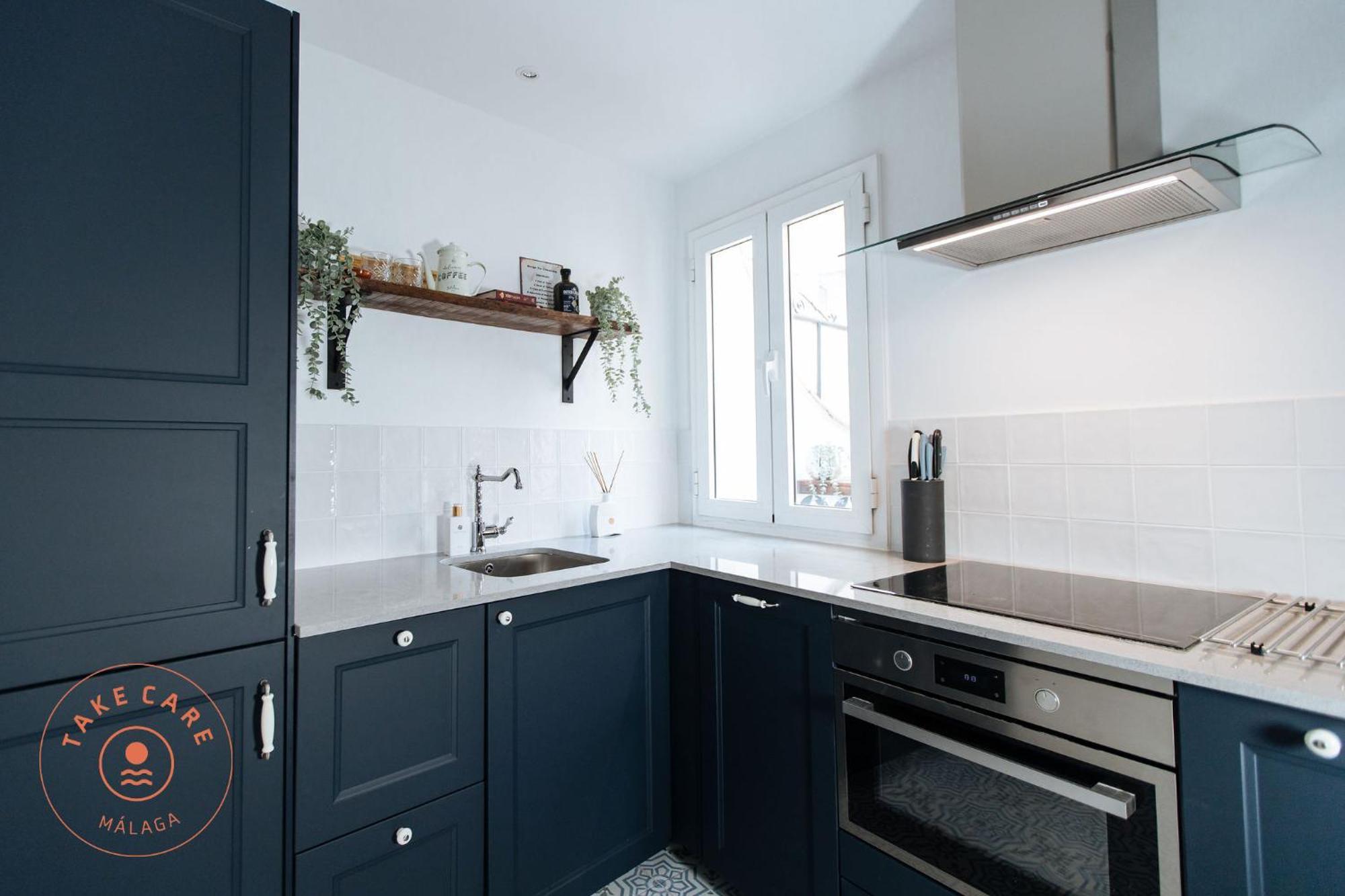 Casa Riad With Spacious Patio - Tcm Apartment Malaga