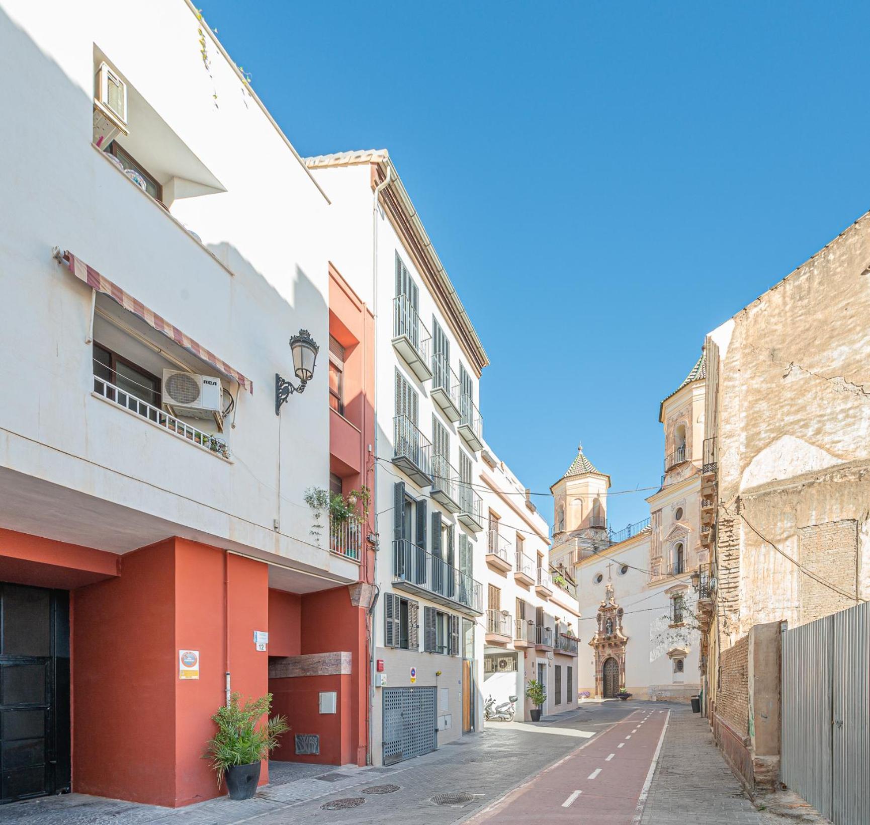 Dona Elvira Parras * Malaga
