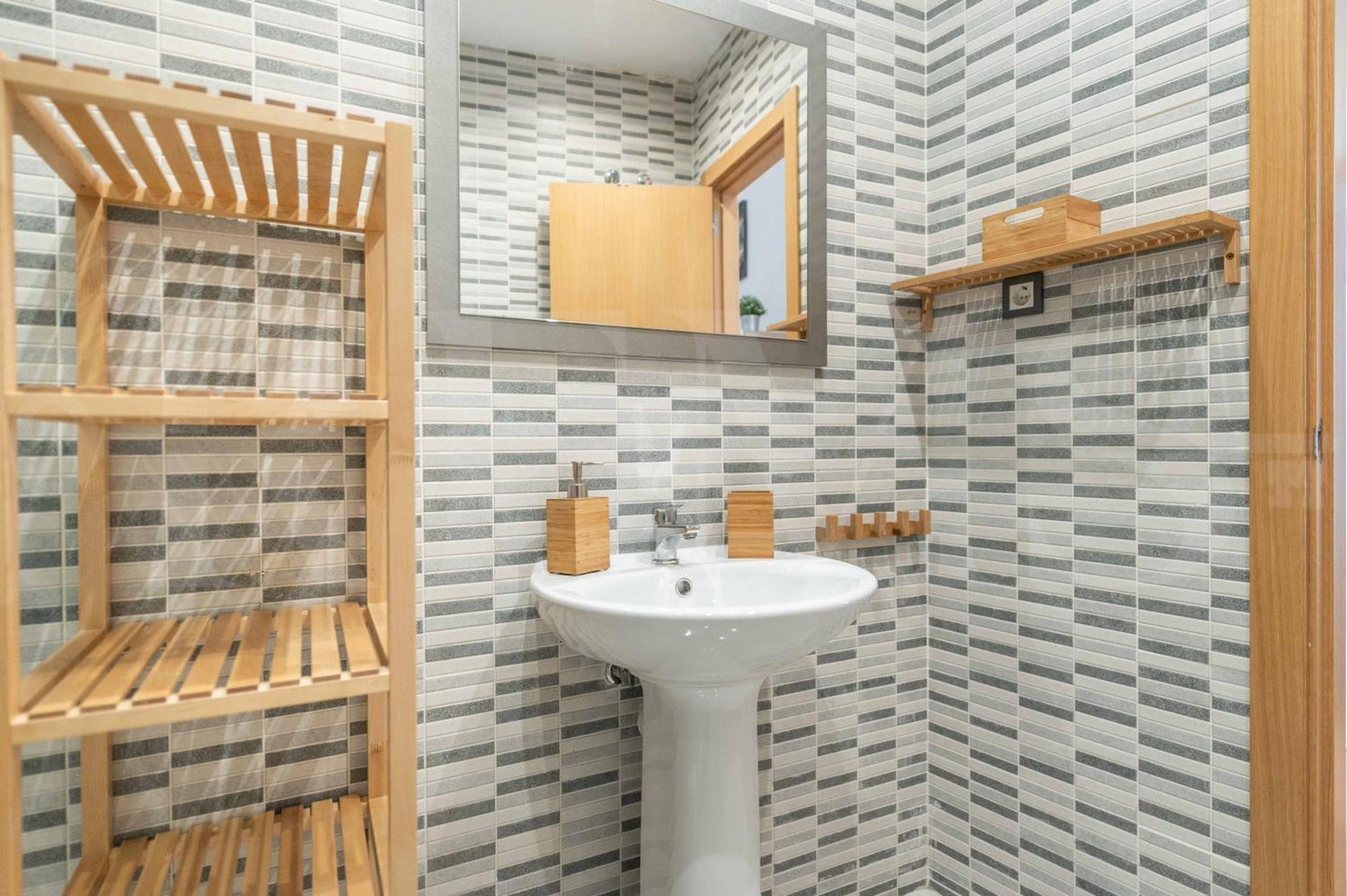 Appartement Inviting In The Center By Rems