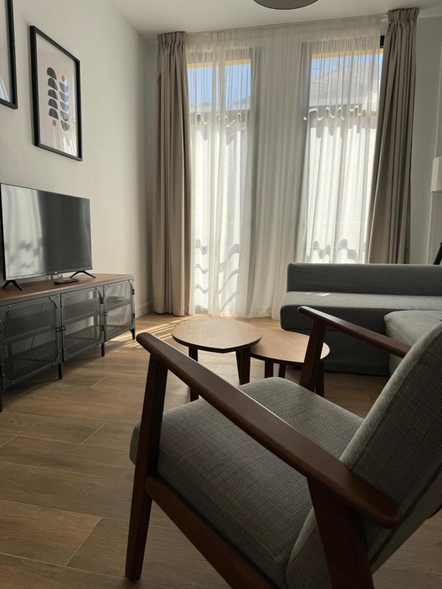 Plaza Victoria Apartment