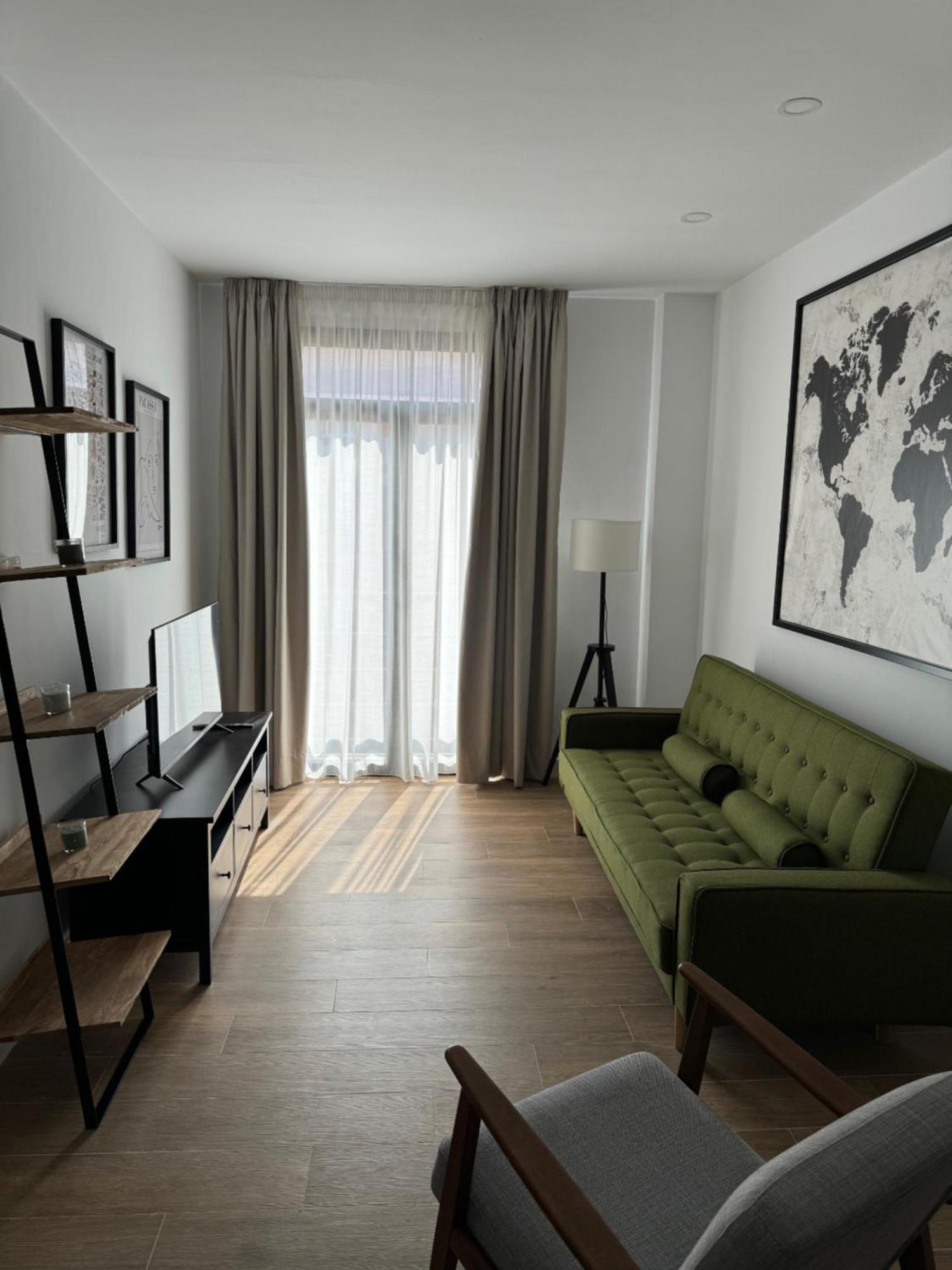 Plaza Victoria Apartment
