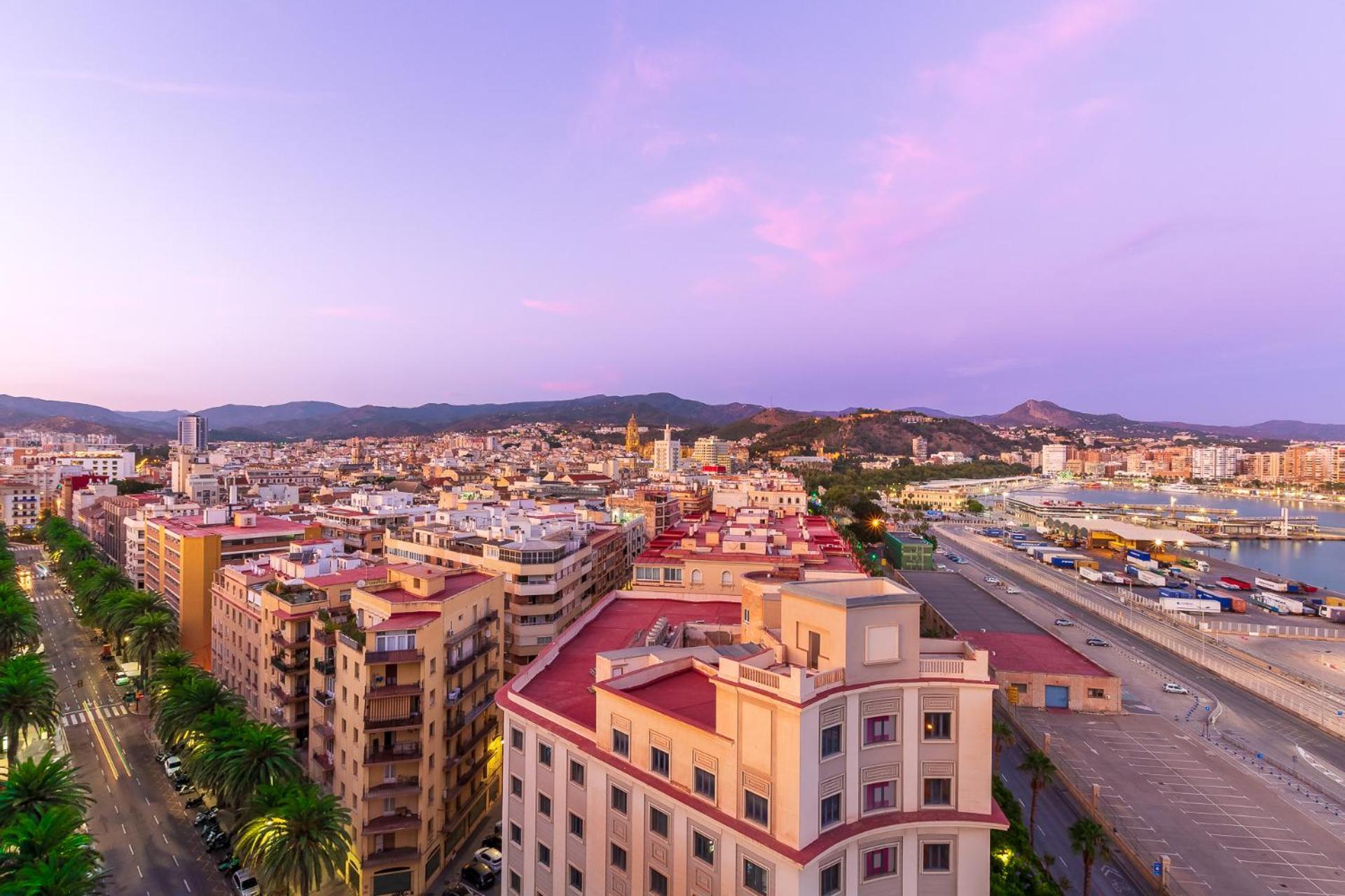 Alameda De Colon Solo Familias Apartment Málaga