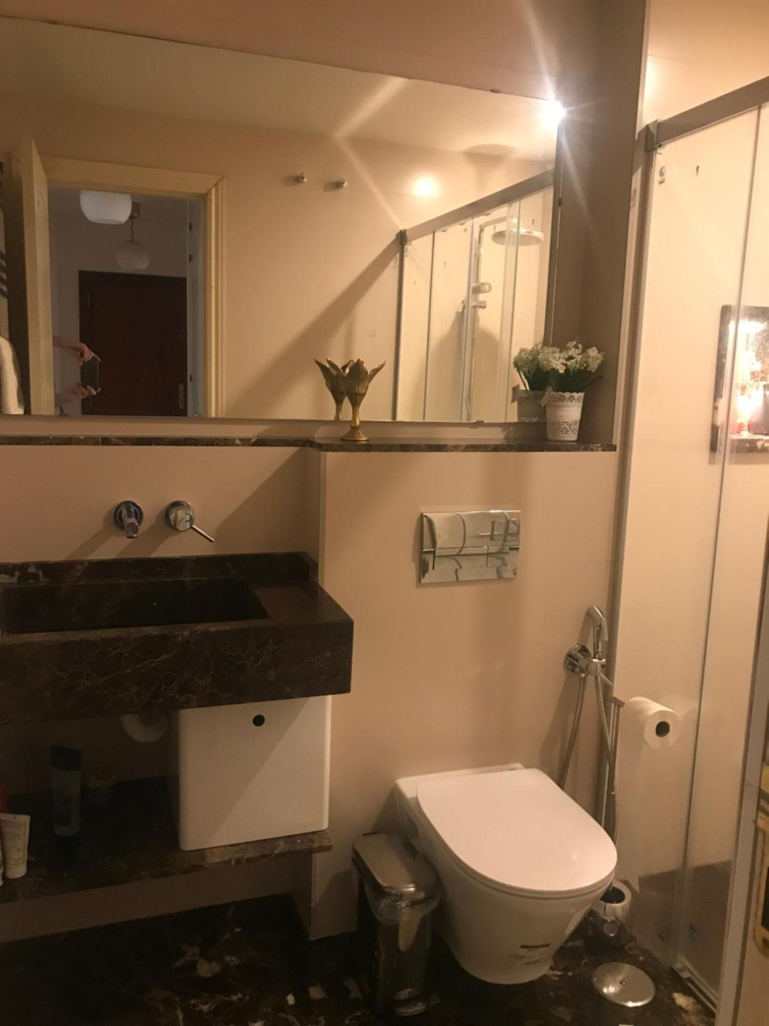Habitacion En Apartamento Carlos Haya Homestay Malaga