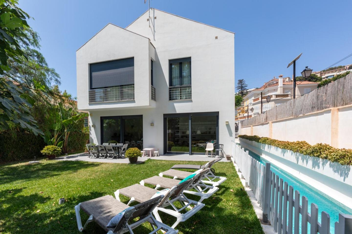 Villa Pedregalejo Near The Beach *