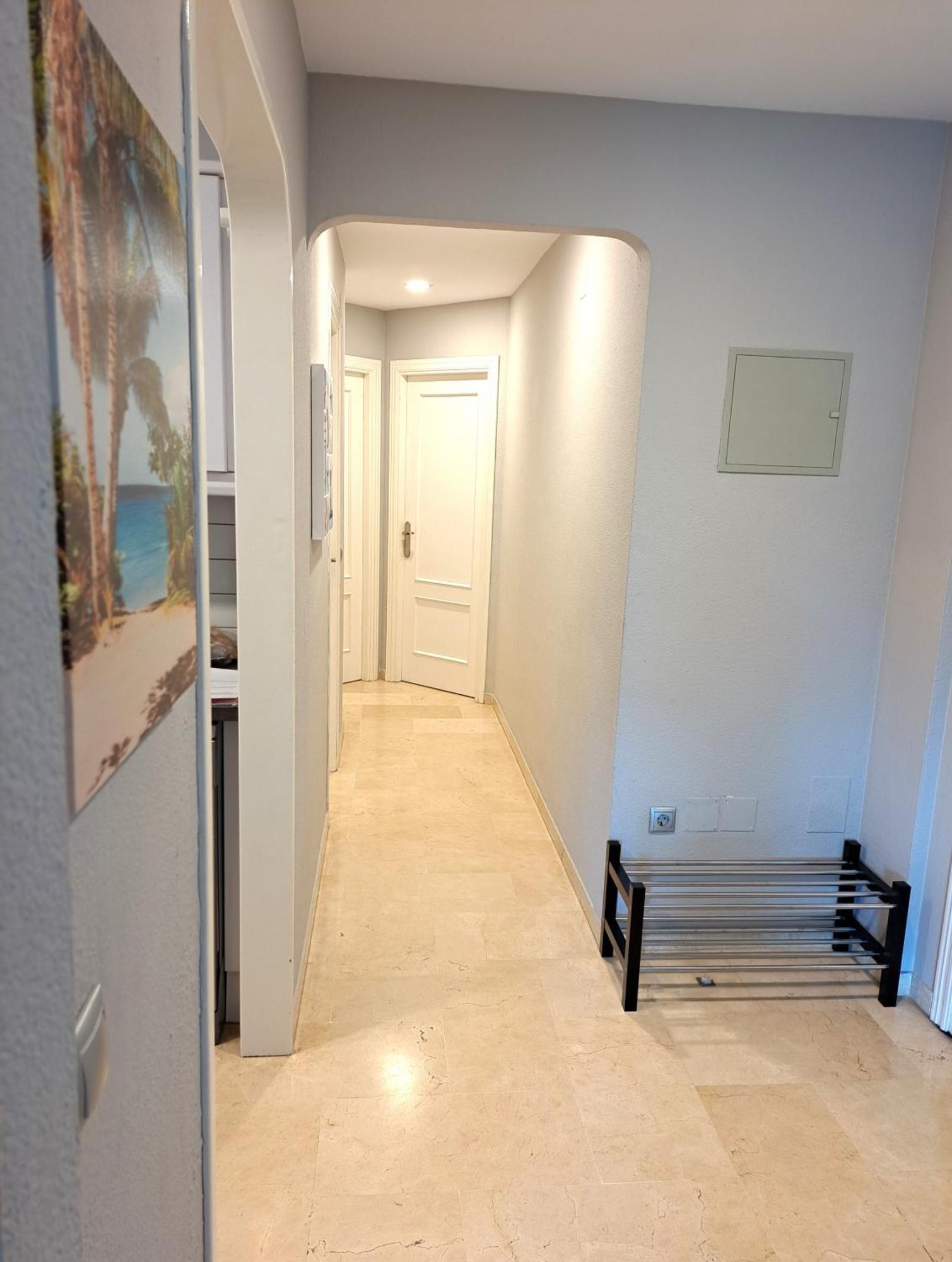 Beautiful 2 Bed With Pool And Golf Views Apartment