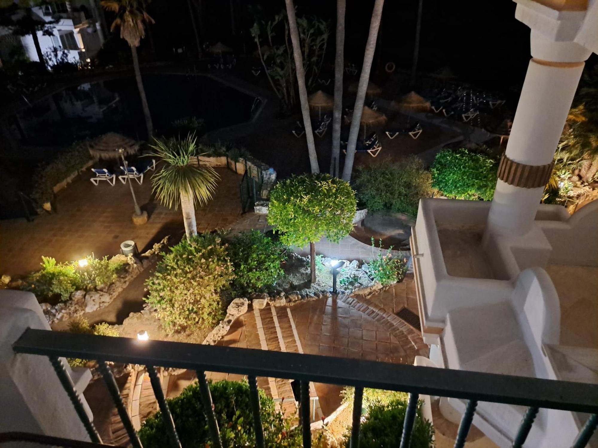 Apartment Beautiful 2 Bed With Pool And Golf Views Malaga