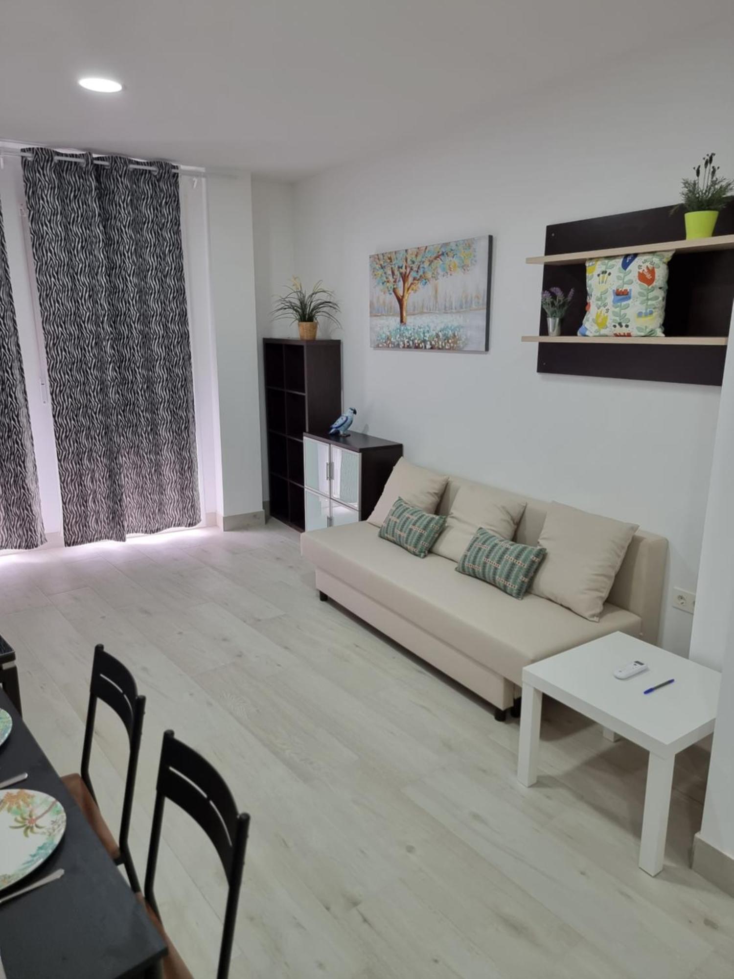 Zanca Center Free Luggage Storage Apartment
