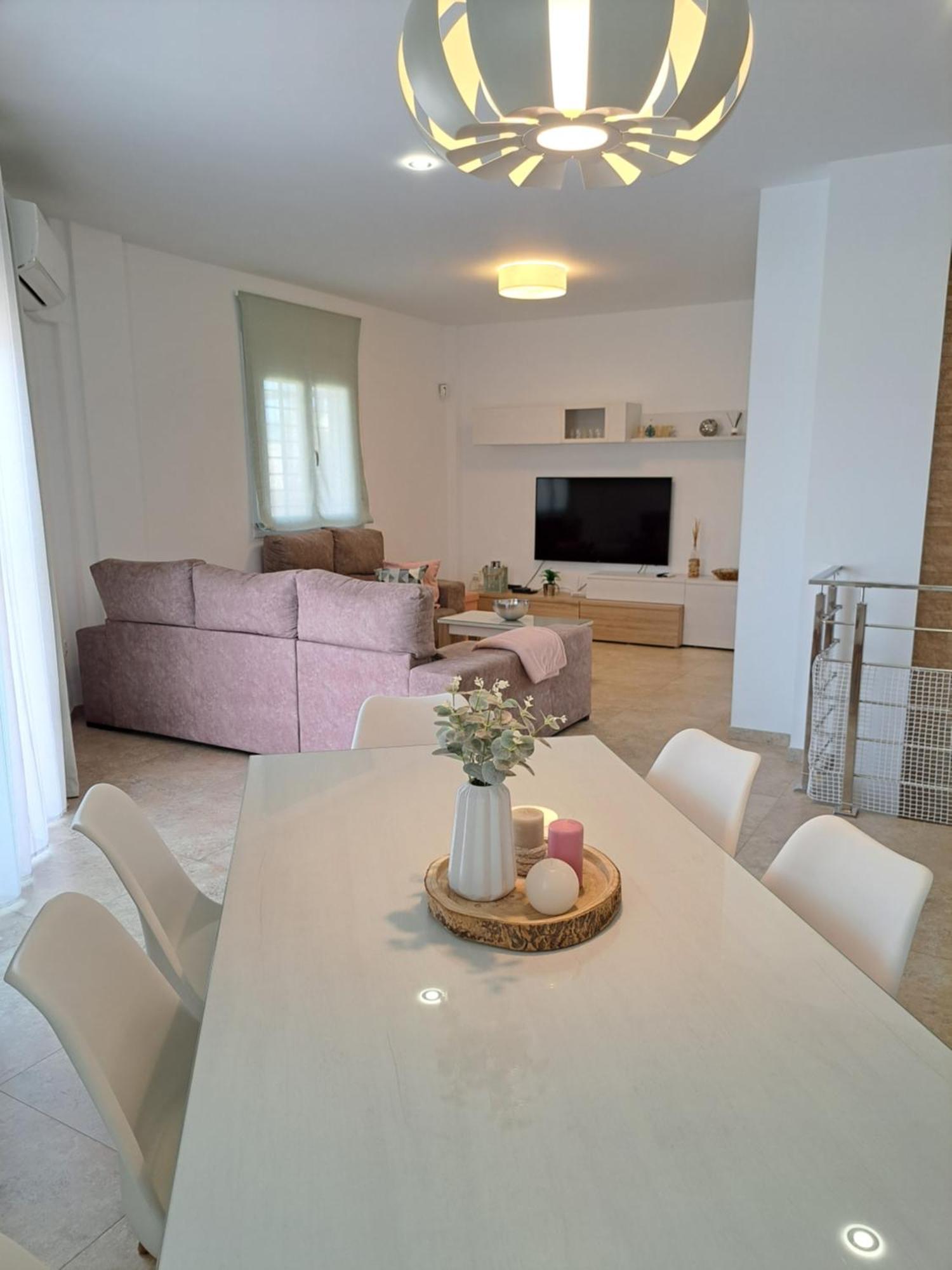 Tres J Villa Malaga
