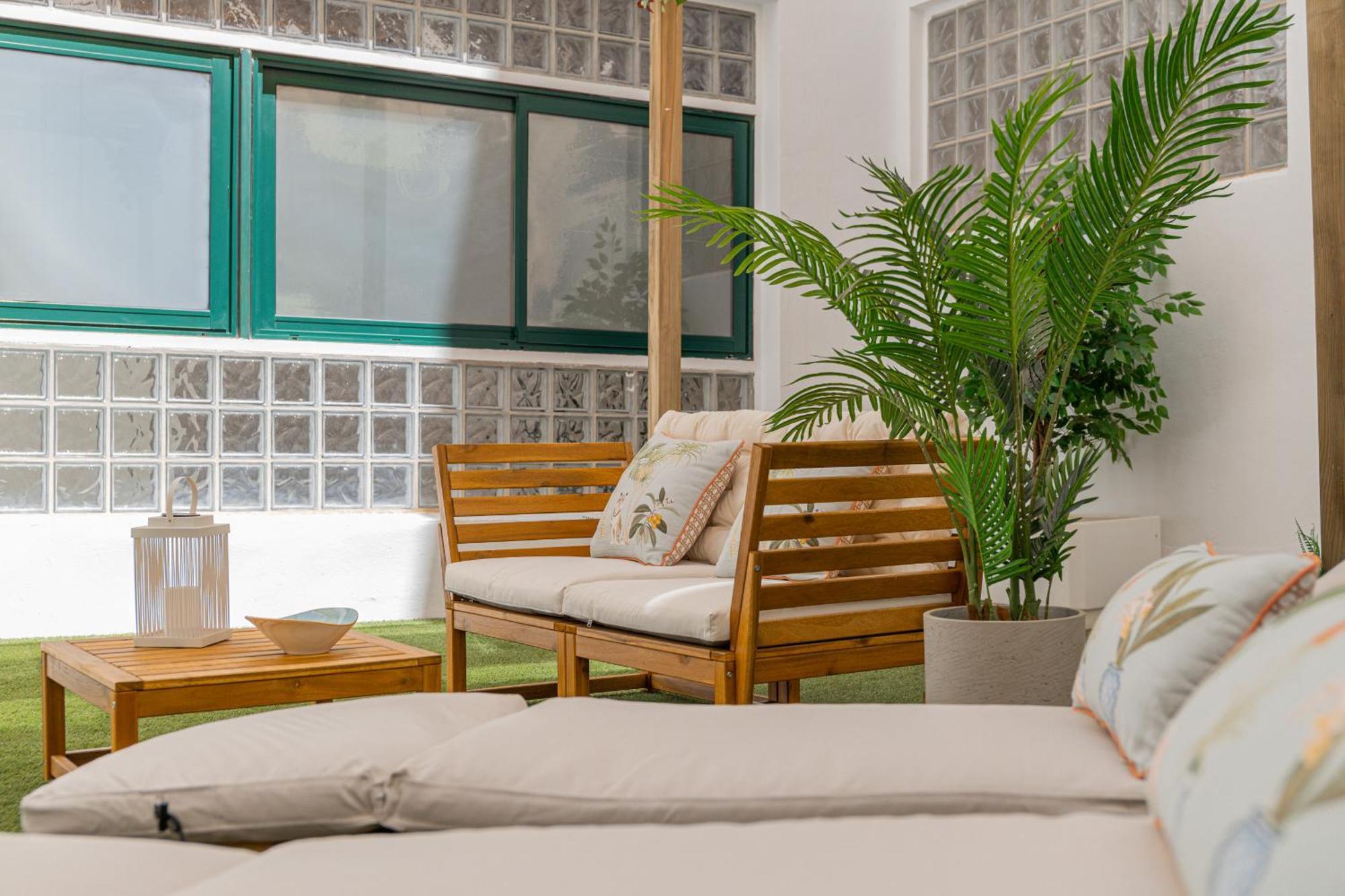 C30 Deluxe Studio With Terrace Into Cathedral Square Apartment Málaga