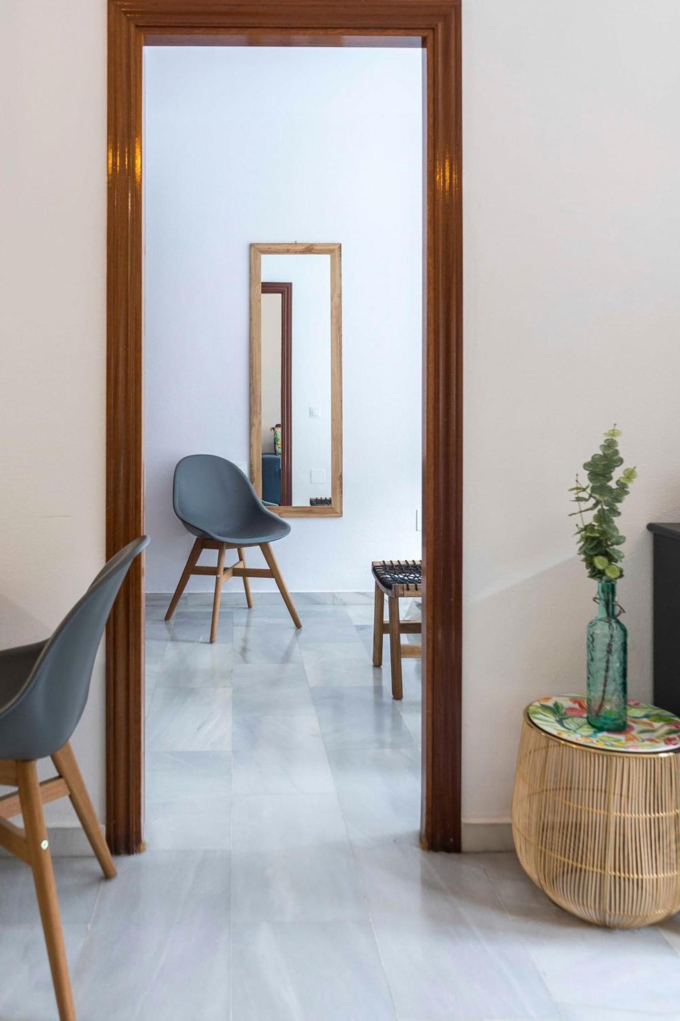 Apartment Plaza De Cristos Con Jardin By Sharingco Malaga