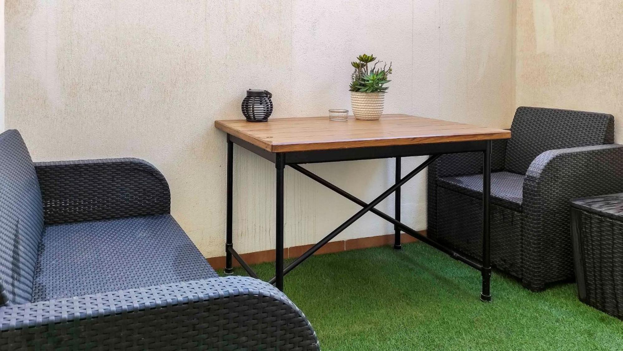 Apartment Plaza De Cristos Con Jardin By Sharingco