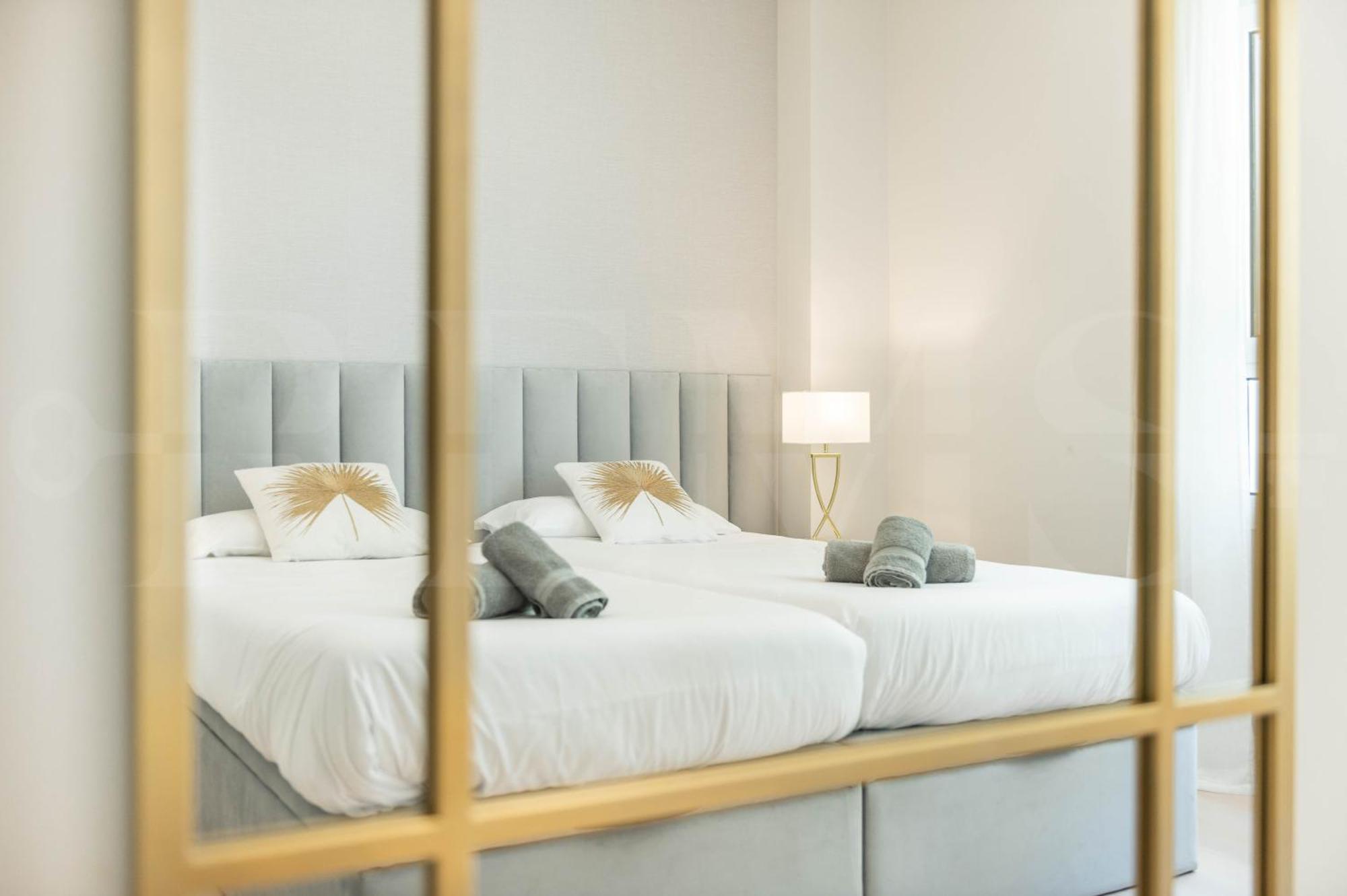 With Parking, Gym & Terrace By Rems * Malaga