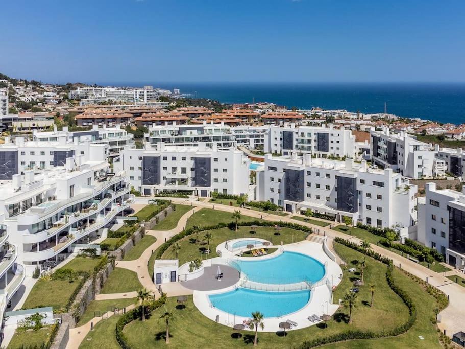 Higueronrentals Seashell Apartment Málaga