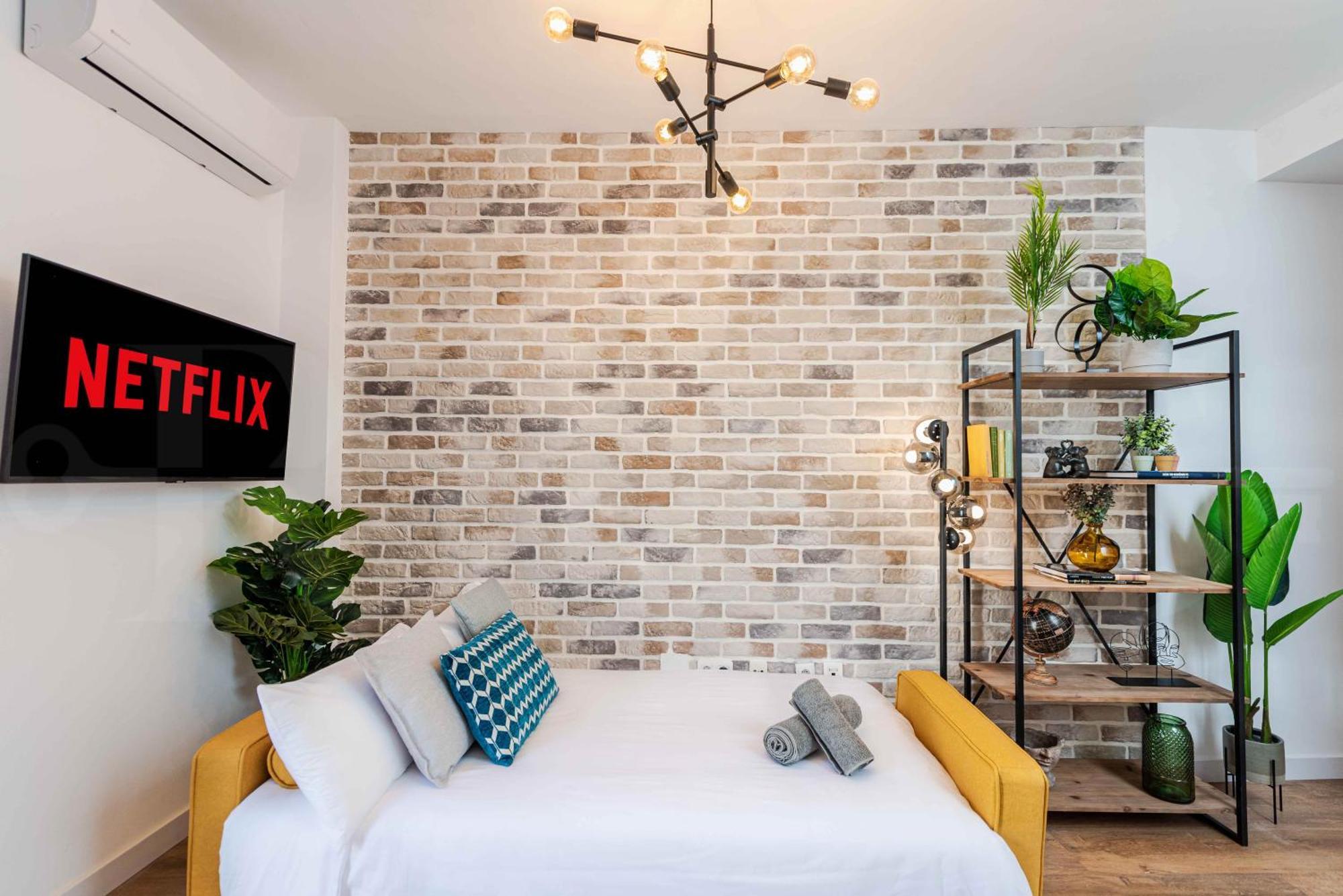 Rooftop & Private Jacuzzi In The Center By Rems * Malaga