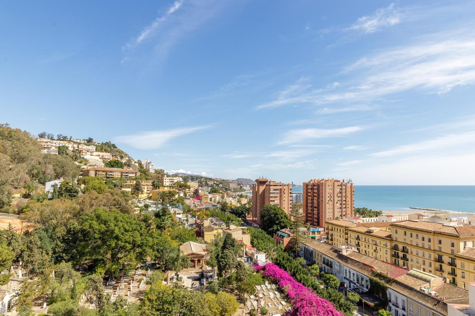Malagueta Miramar With Shared Pool By Caleta Homes * Malaga