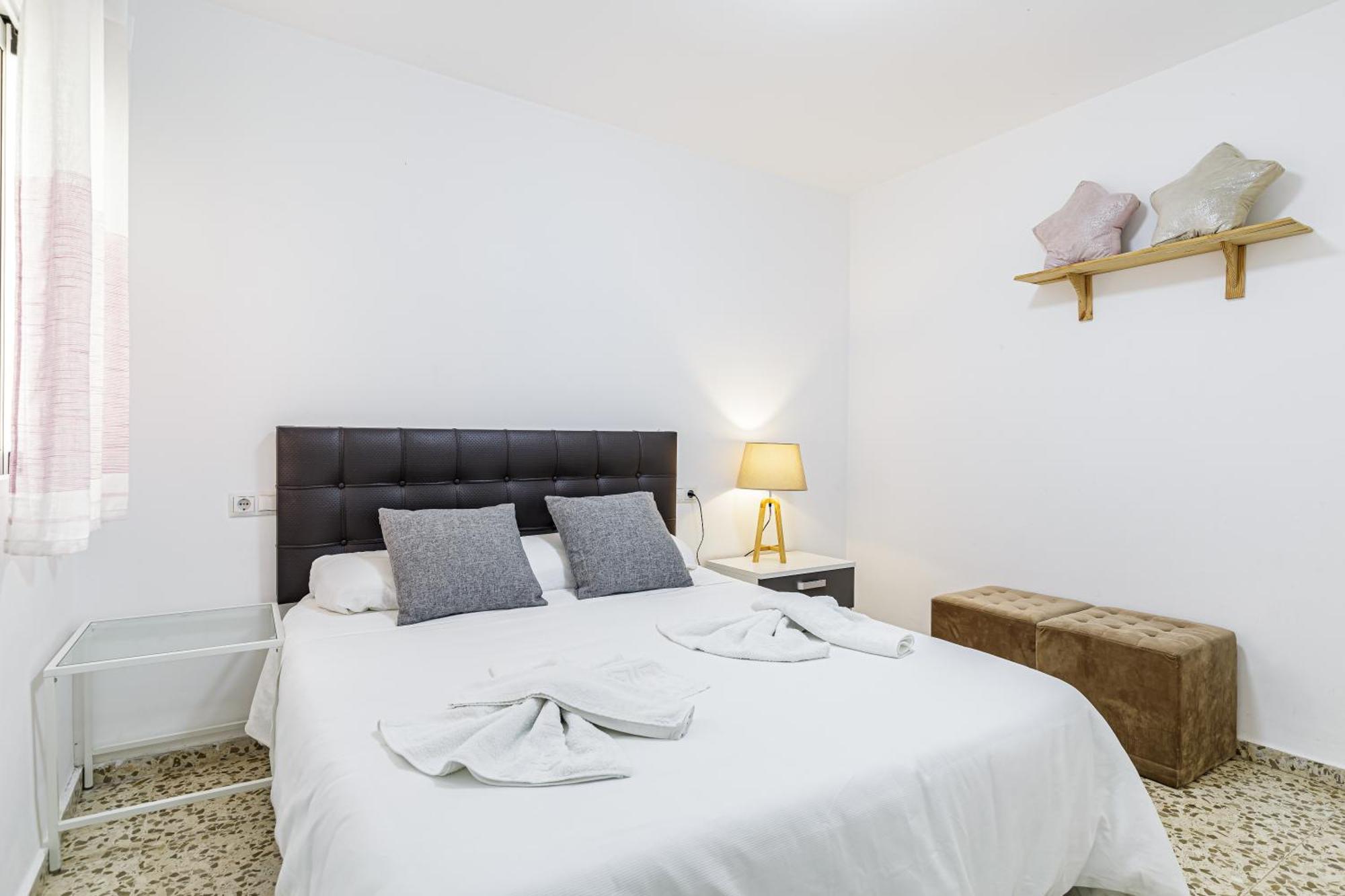 Apartment Piso Amplio Cerca Del Centro De Capital Malaga
