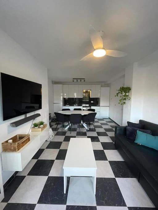 Apartment Prachtig 4/10 Pers. Mijas/fuengirola Málaga