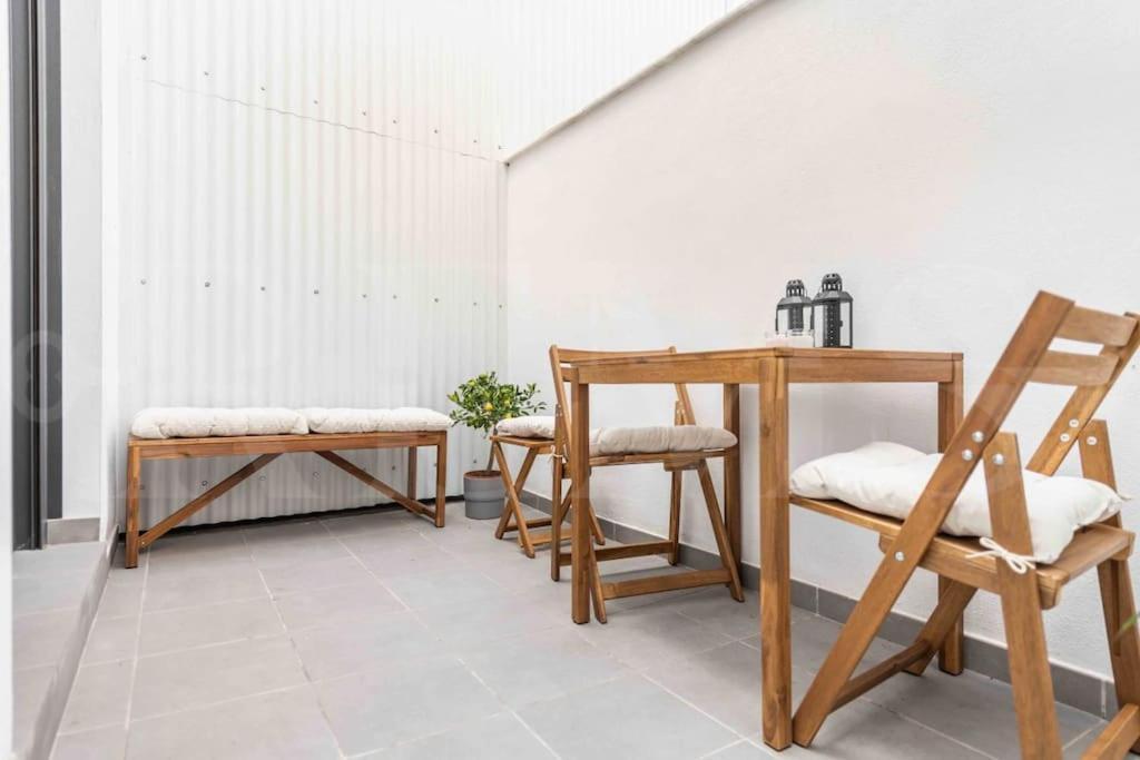 Fresh & Stylish With Parking By Rems Apartment
