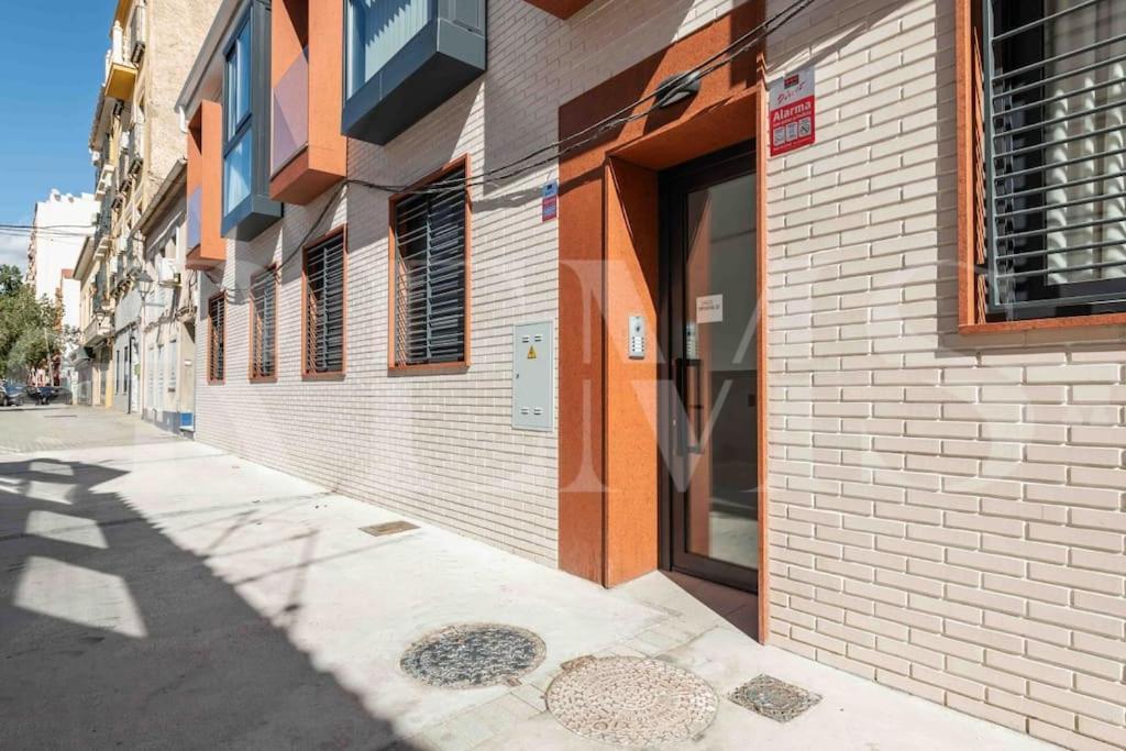 Fresh & Stylish With Parking By Rems Apartment
