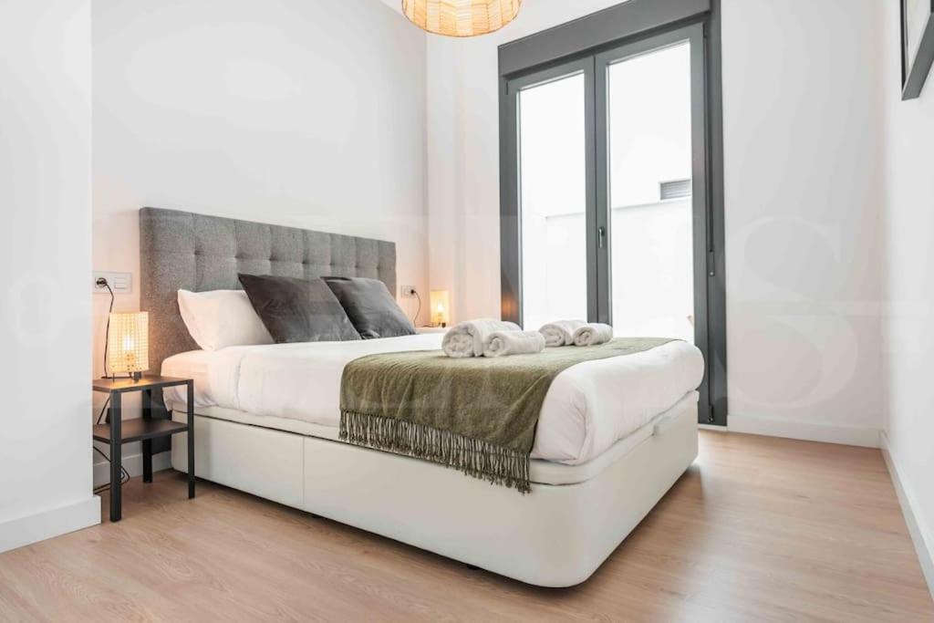 Fresh & Stylish With Parking By Rems Apartment *