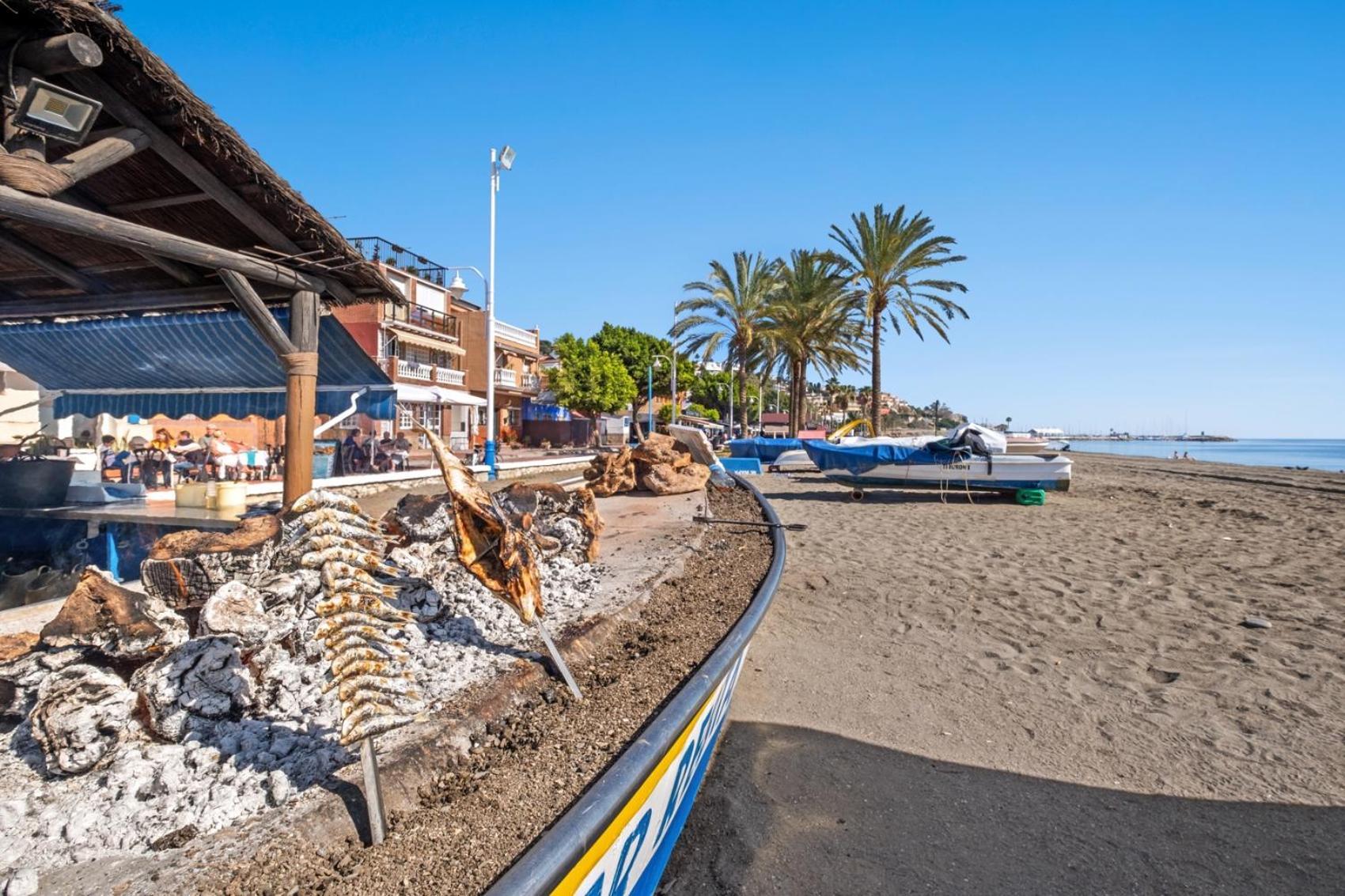 Frente A La Playa