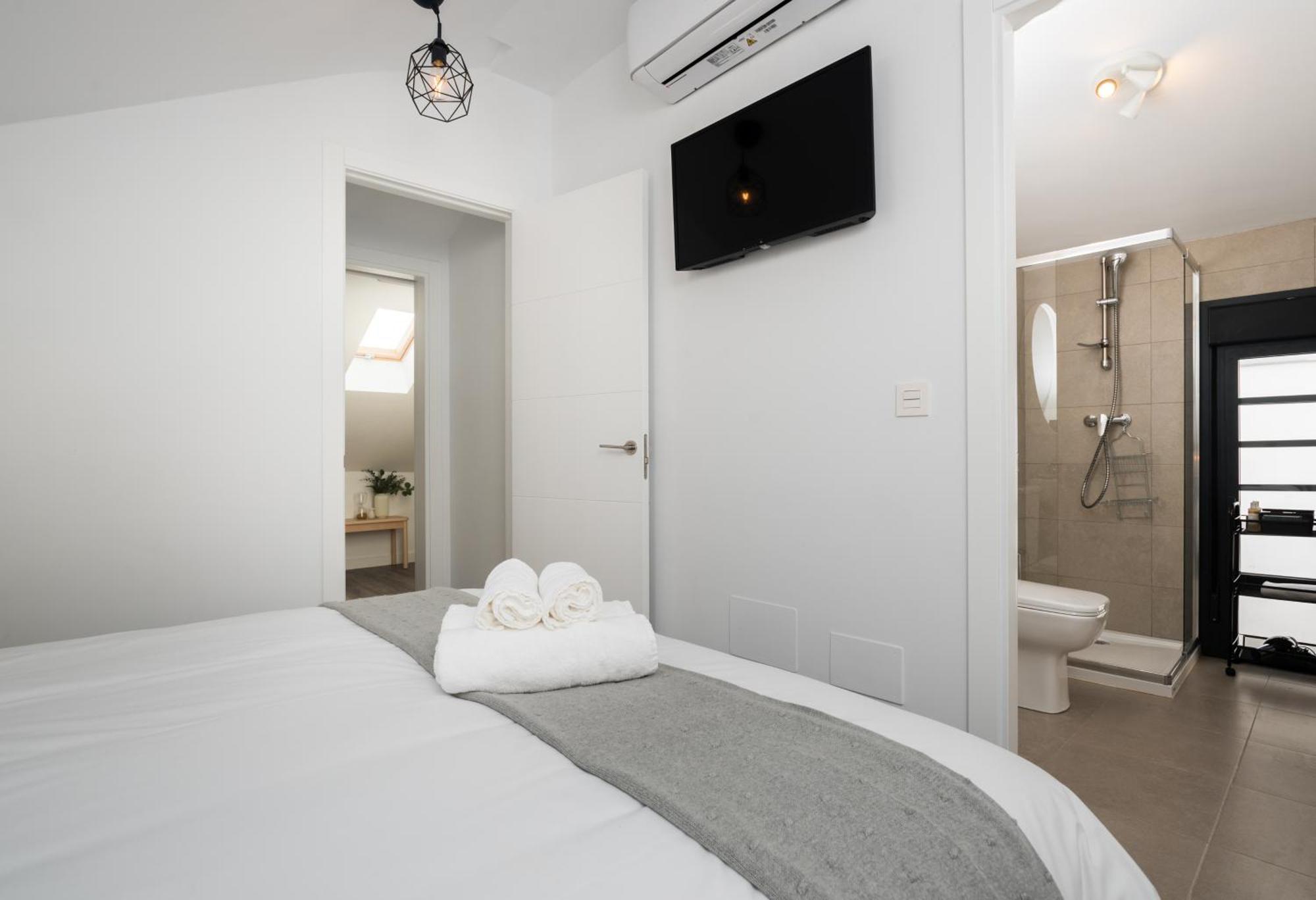 Duplex Buddha Centro Apartment *