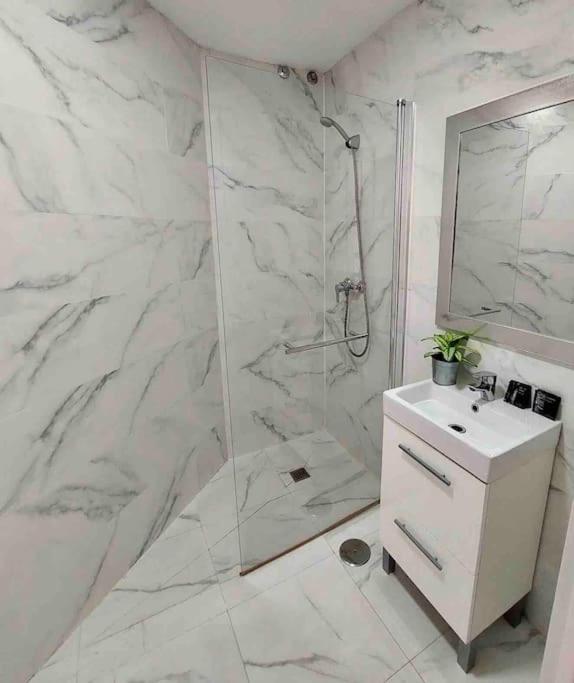 Apartment New Fantastic Duplex With Terrace Malaga