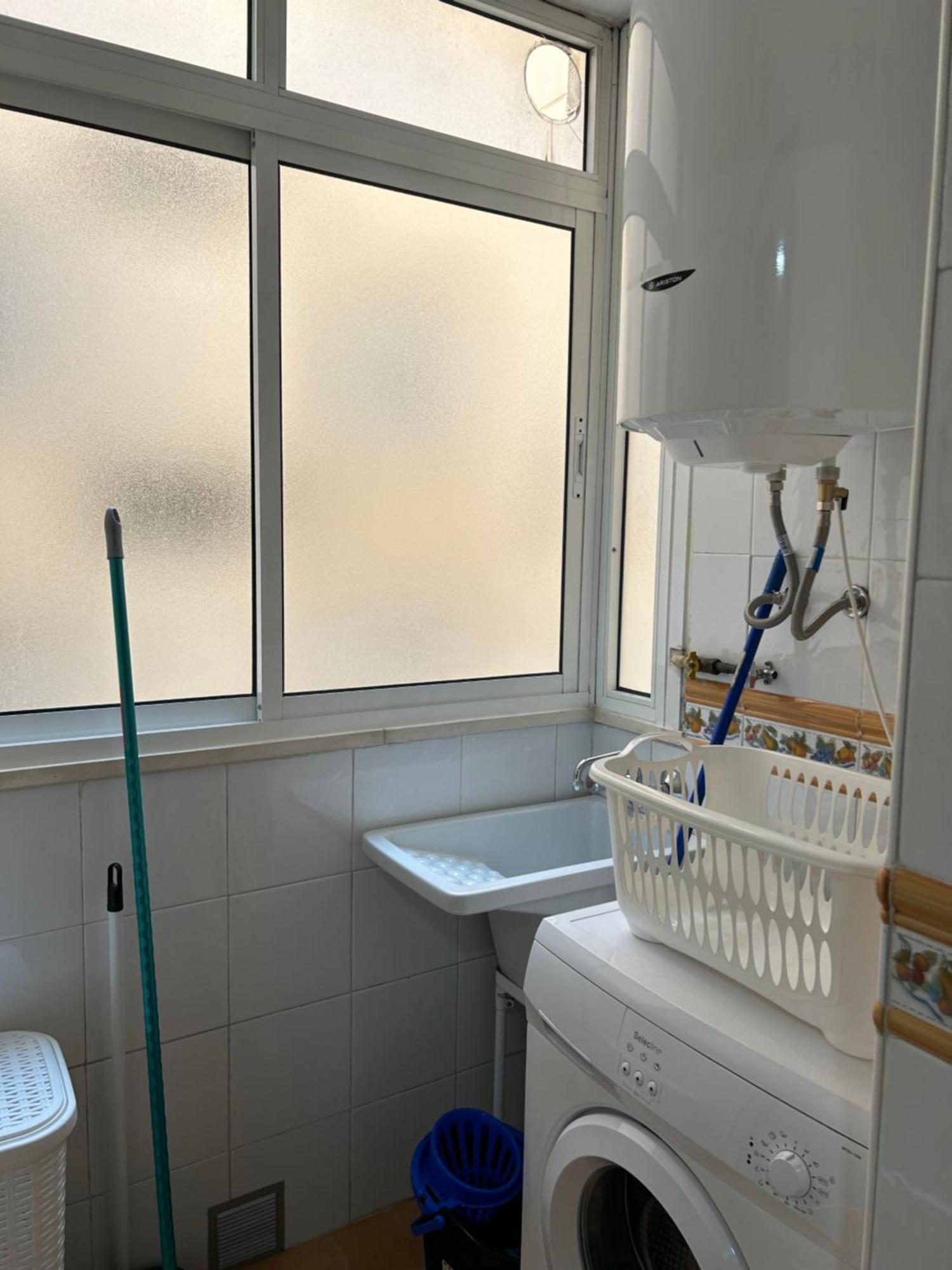 Appartement Garden Teatinos, Con Piscina Y Ac