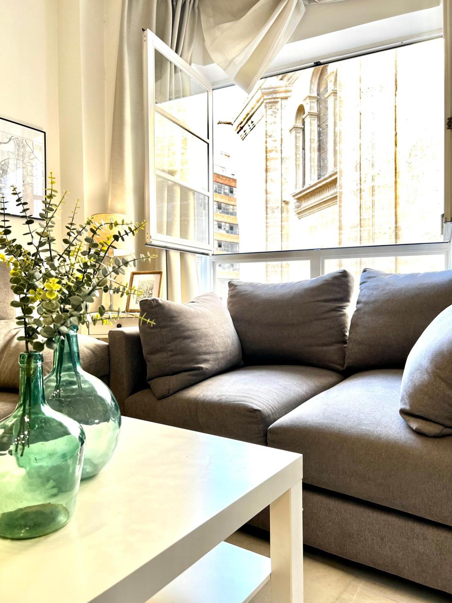 Nuevo Cathedral Deluxe Sinesedesignhomes Apartment